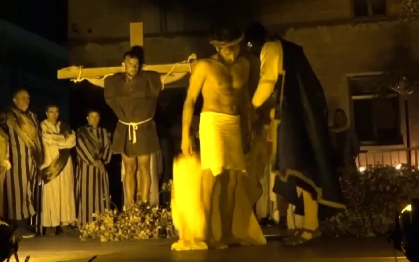 "La Enclavación" en Ayerbe.