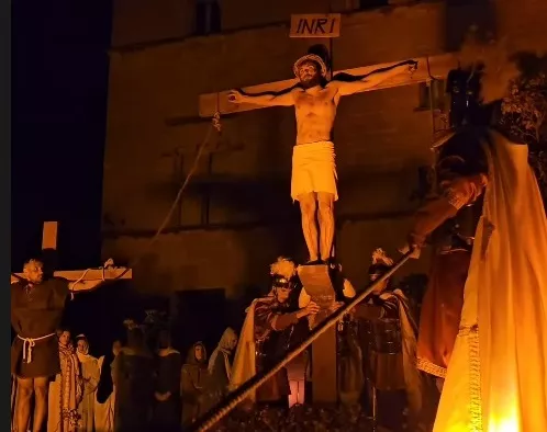 "La Enclavación" en Ayerbe.