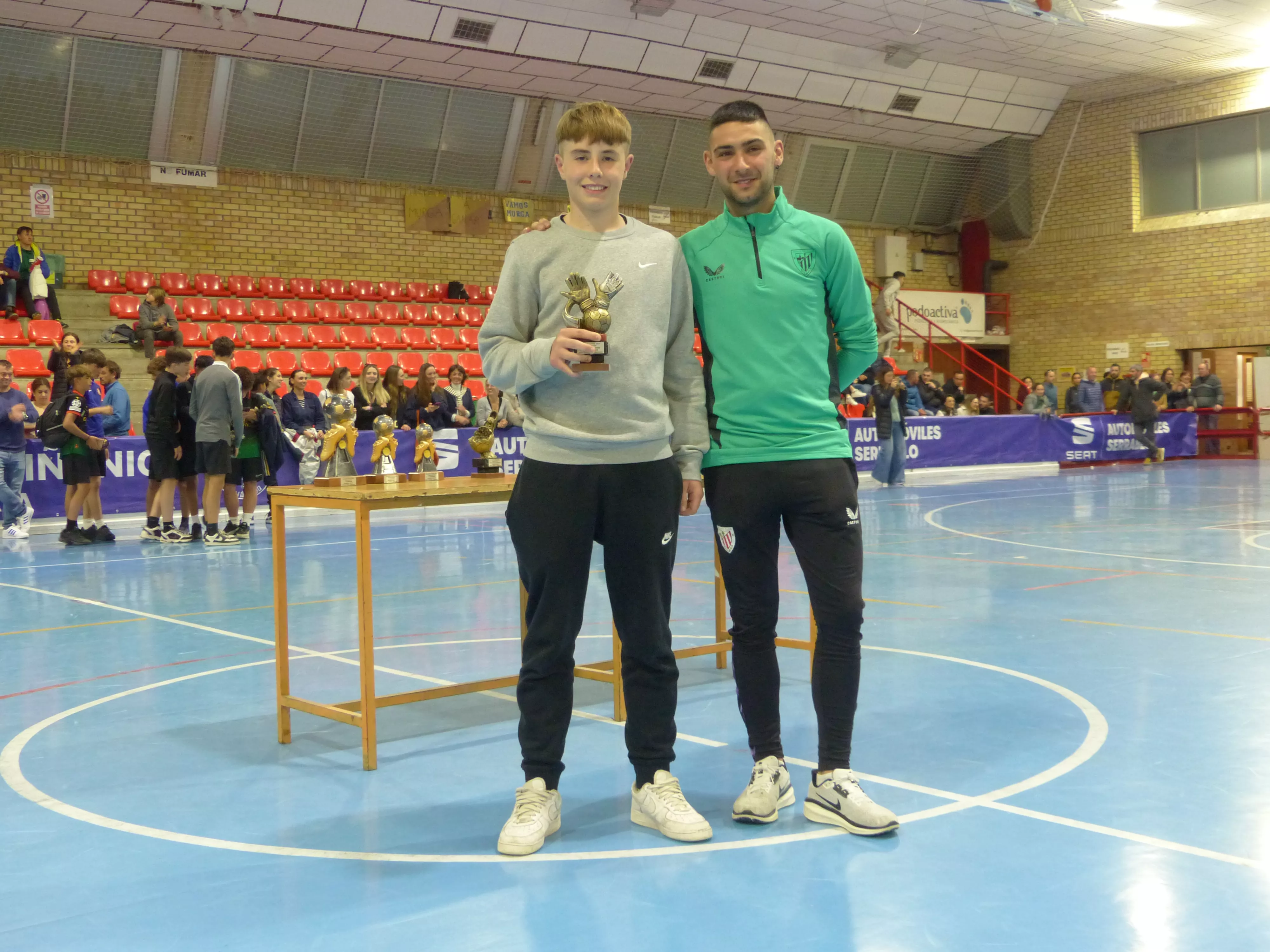 Iker Pueyo, portero cadeete. Foto Andrés Alcaraz