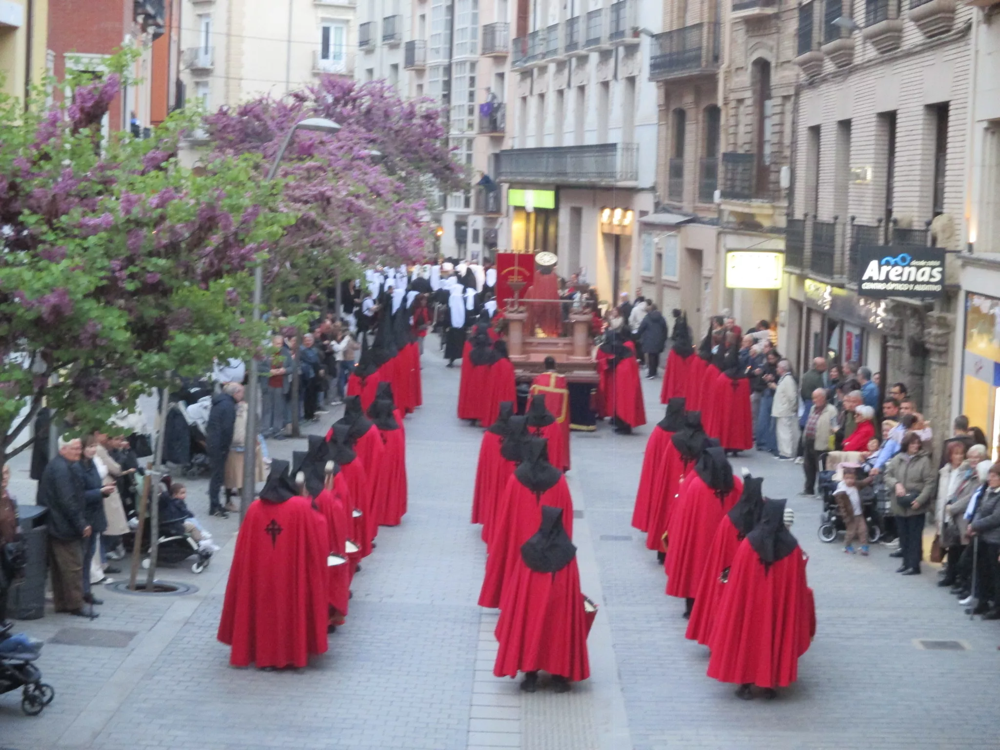 Procesión del Santo Entierro de Huesca. Foto María José Sampietro
