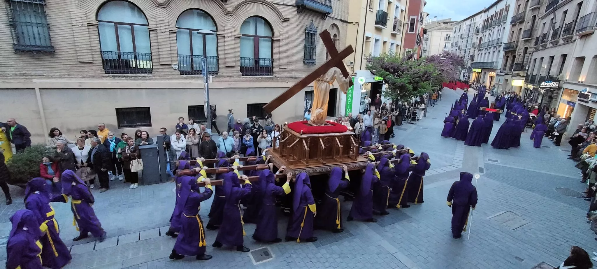 Procesión del Santo Entierro de Huesca. Foto María José Sampietro