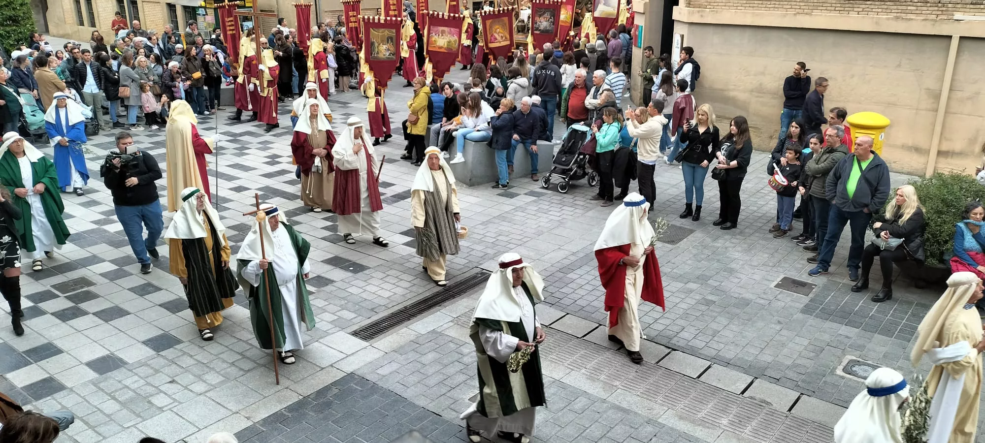 Procesión del Santo Entierro de Huesca. Foto María José Sampietro