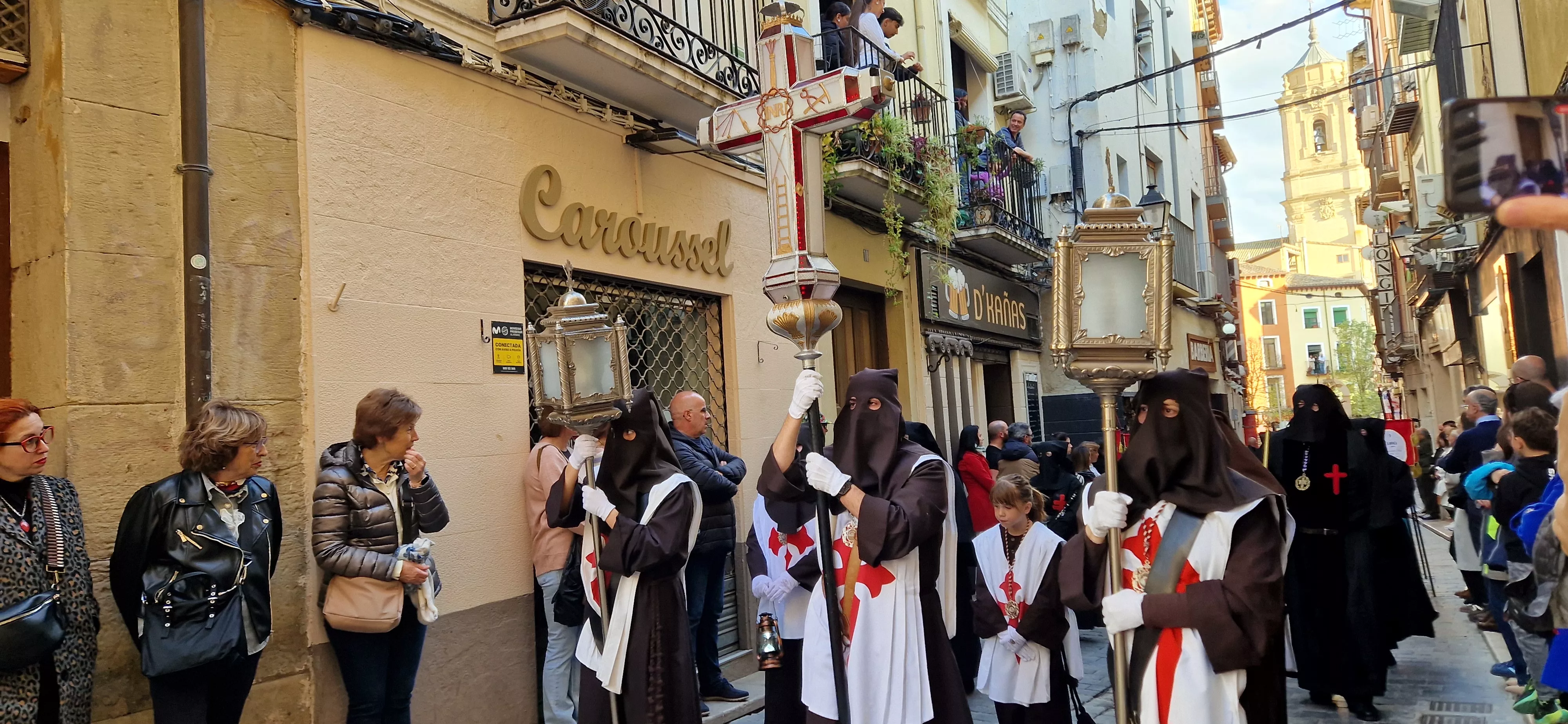 Procesión del Santo Entierro de Huesca. Foto Myriam Martínez 