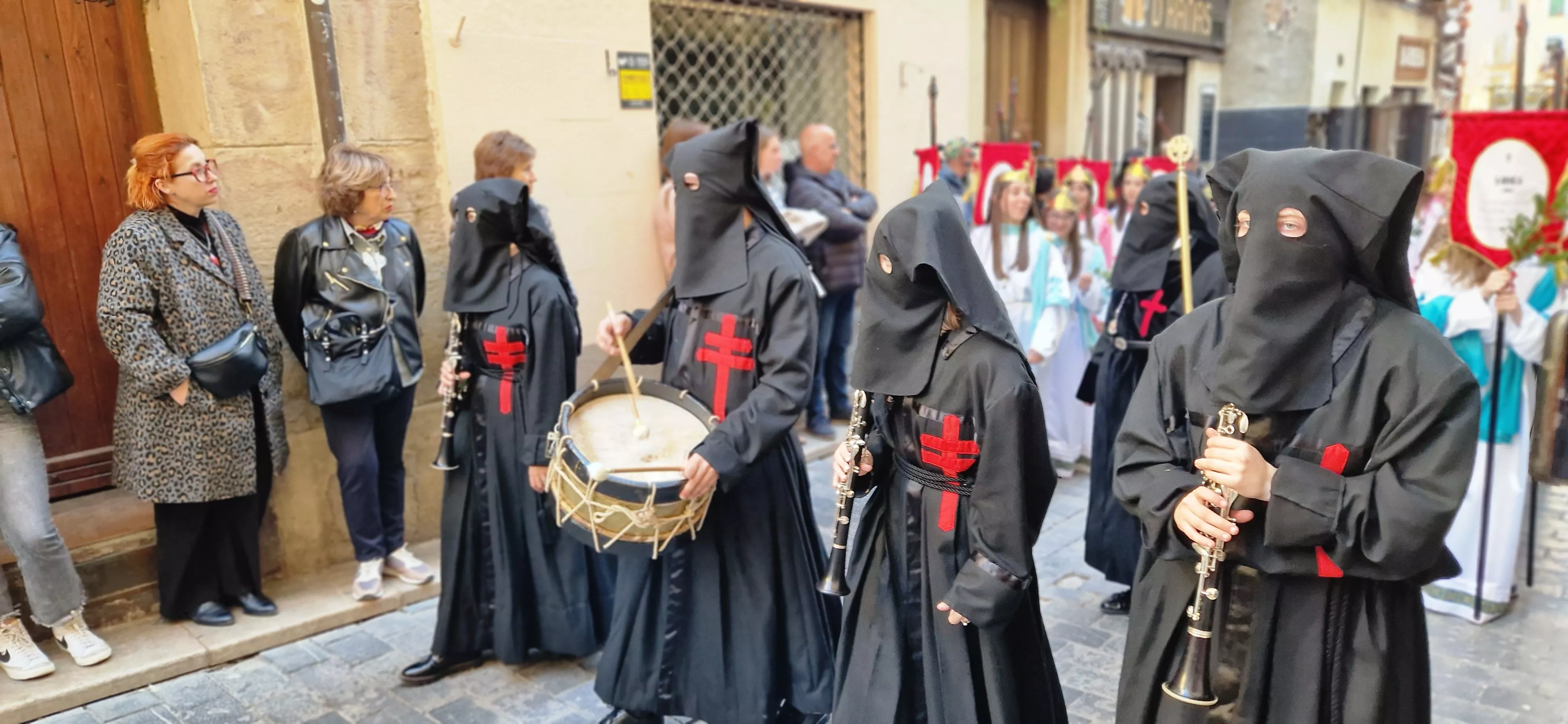 Procesión del Santo Entierro de Huesca. Foto Myriam Martínez 