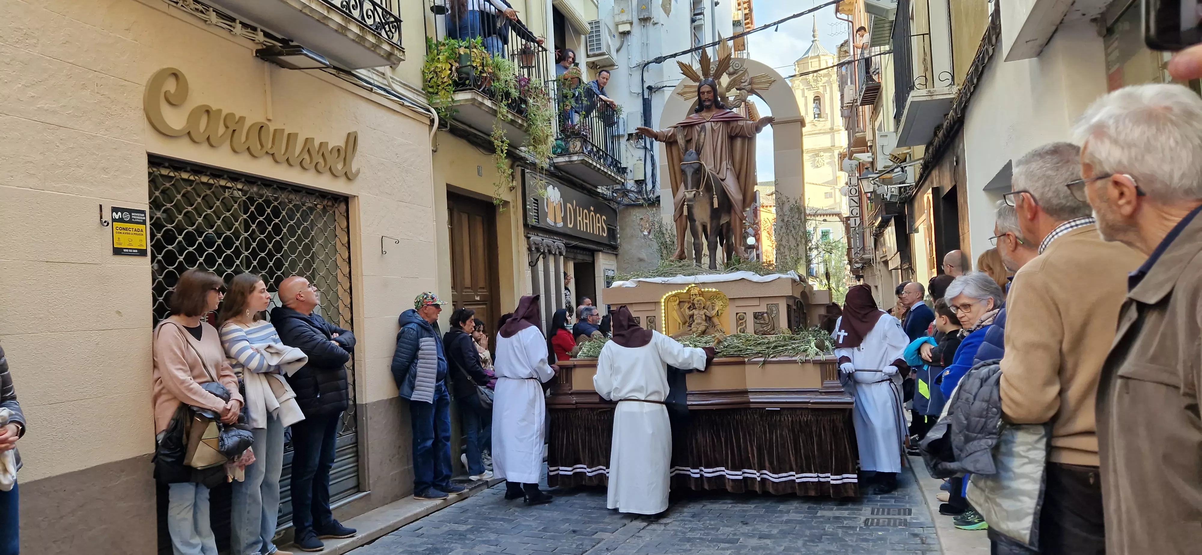 Procesión del Santo Entierro de Huesca. Foto Myriam Martínez 
