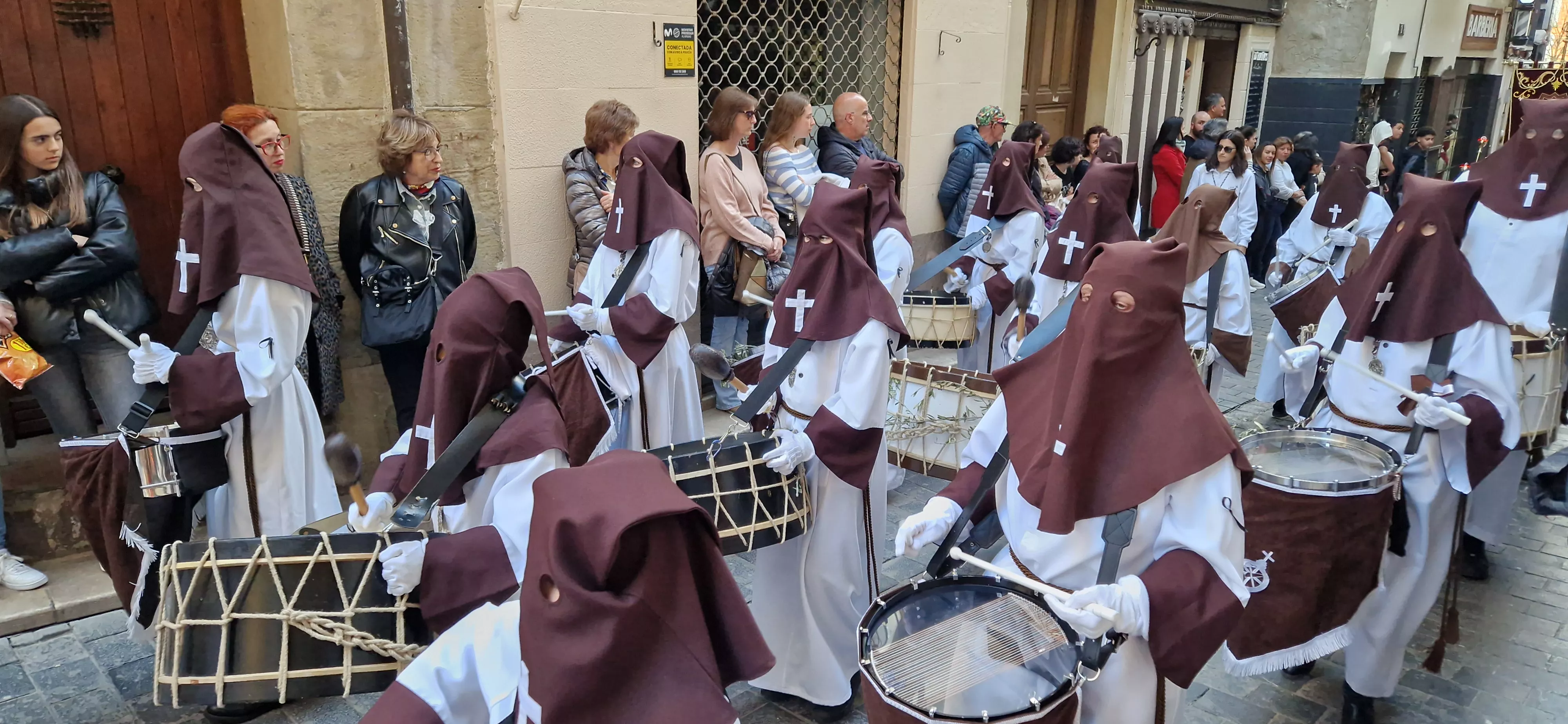 Procesión del Santo Entierro de Huesca. Foto Myriam Martínez 