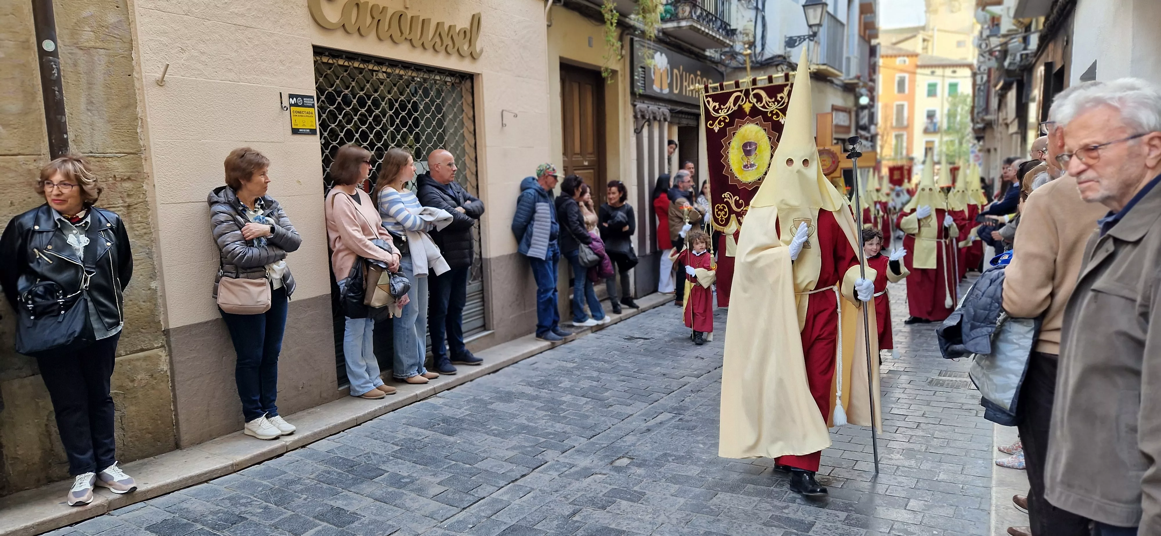 Procesión del Santo Entierro de Huesca. Foto Myriam Martínez 