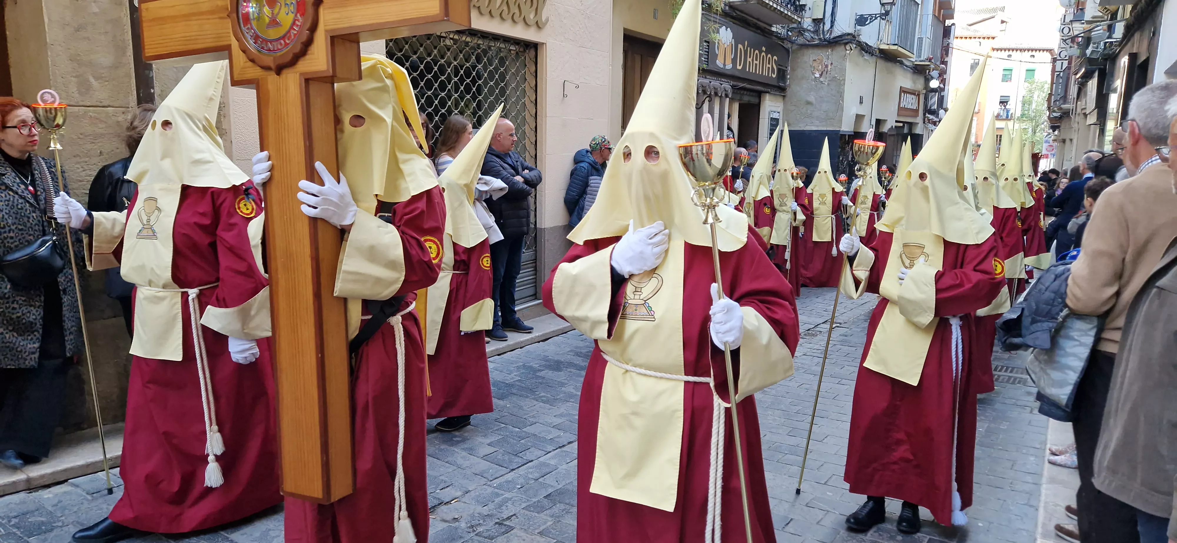 Procesión del Santo Entierro de Huesca. Foto Myriam Martínez 