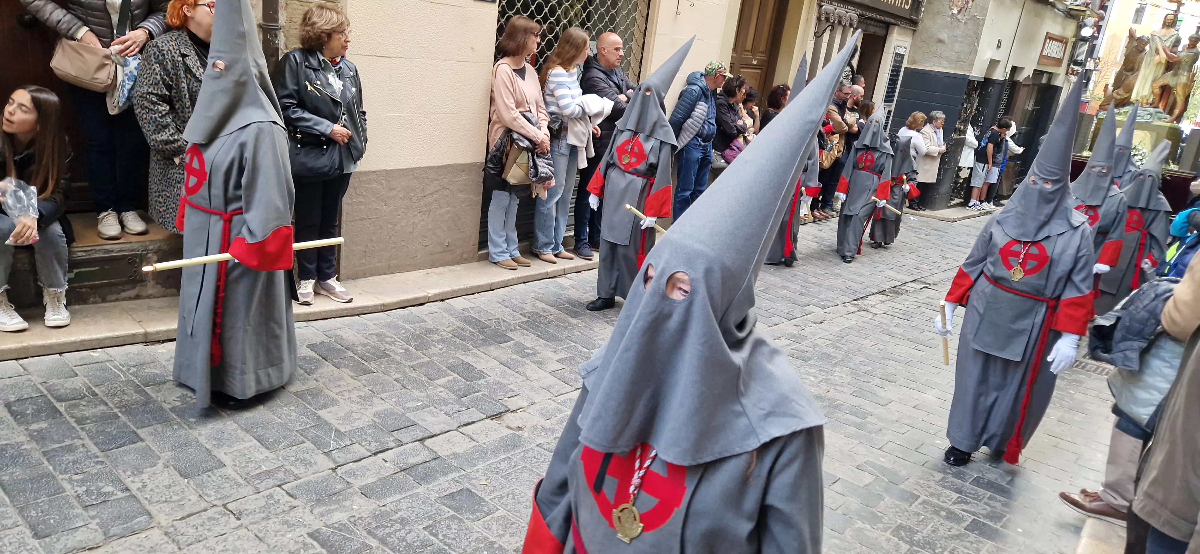 Procesión del Santo Entierro de Huesca. Foto Myriam Martínez 