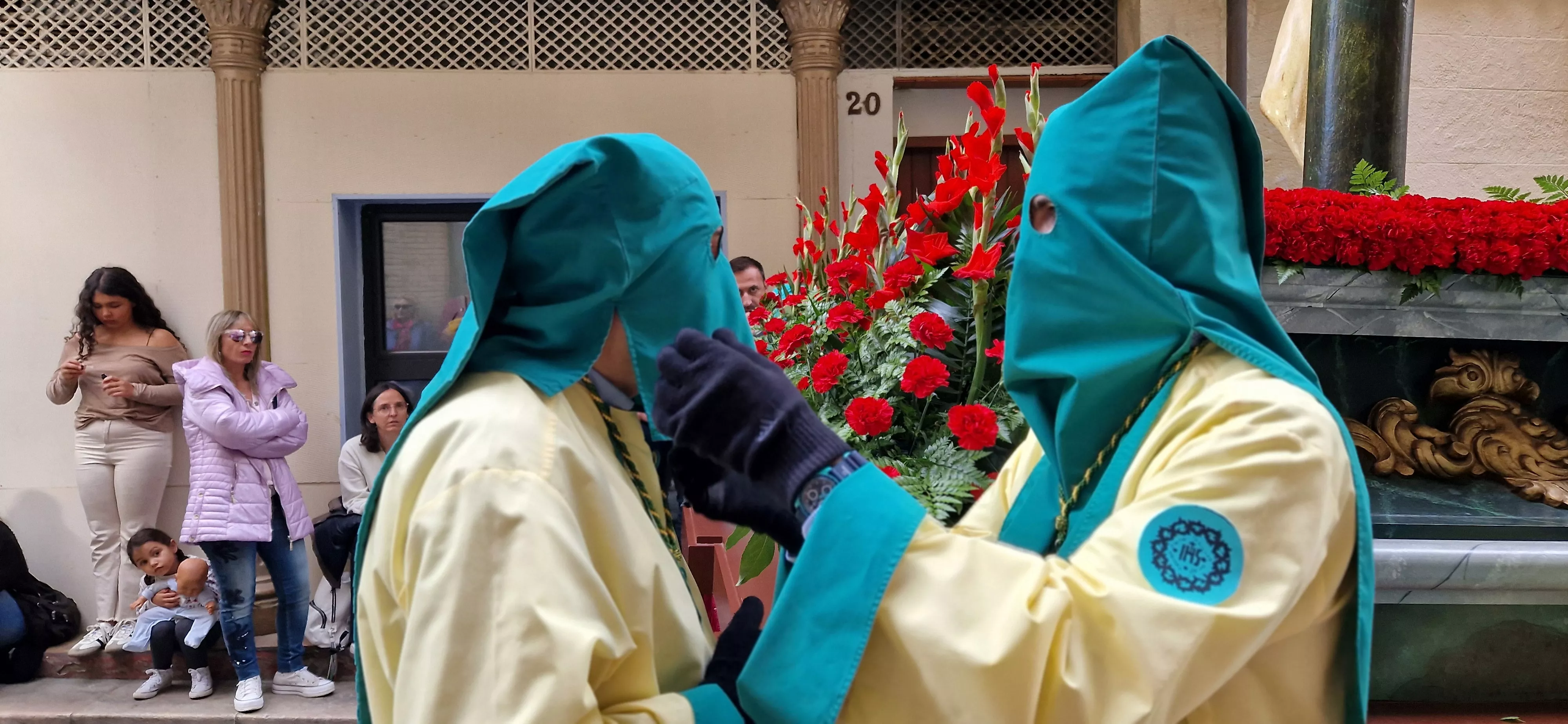 Procesión del Santo Entierro de Huesca. Foto Myriam Martínez 