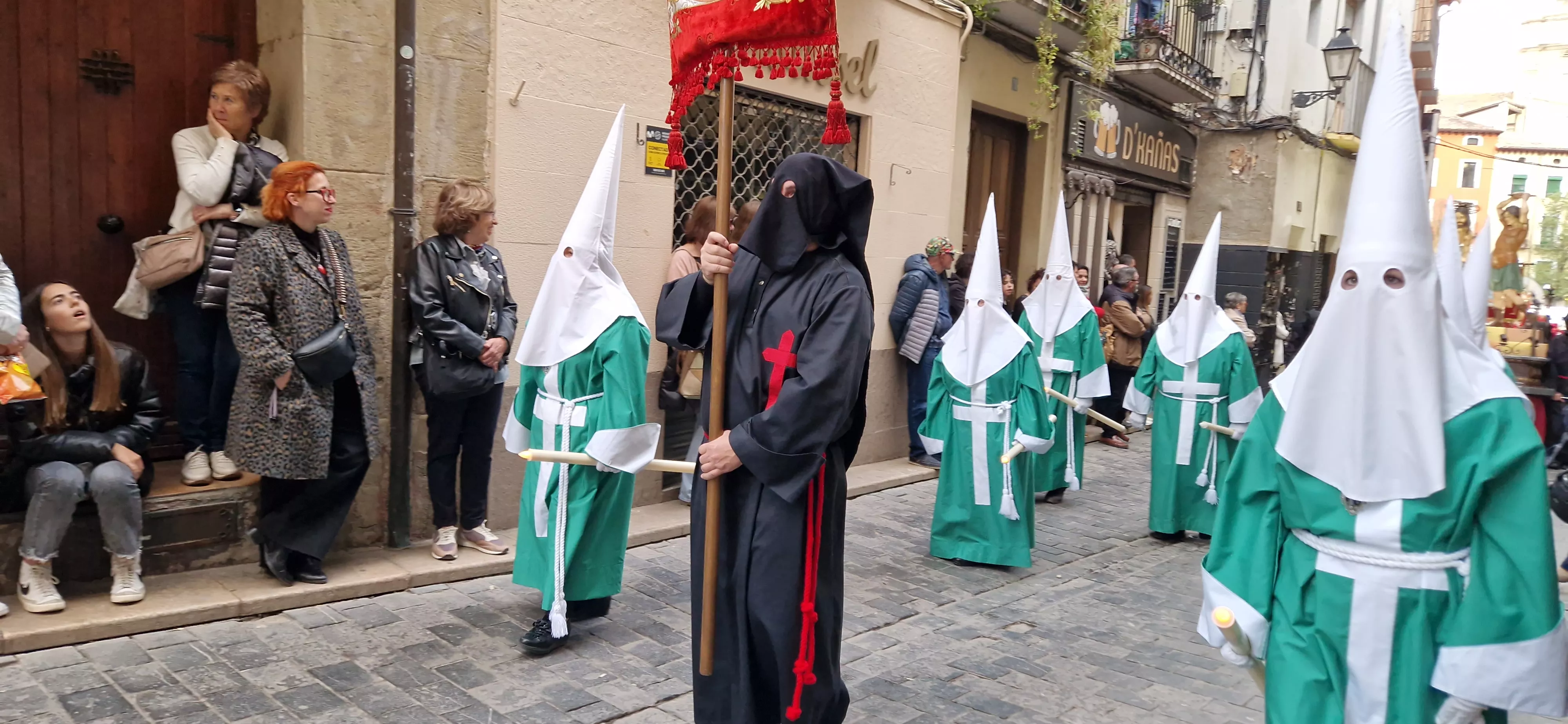 Procesión del Santo Entierro de Huesca. Foto Myriam Martínez 