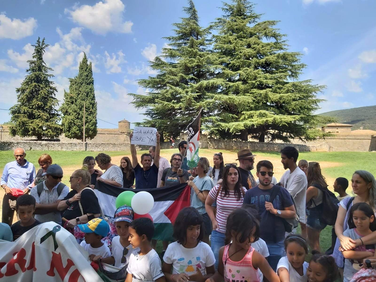 Encuentro de niños saharauis y sus familias de acogida en  Jaca 