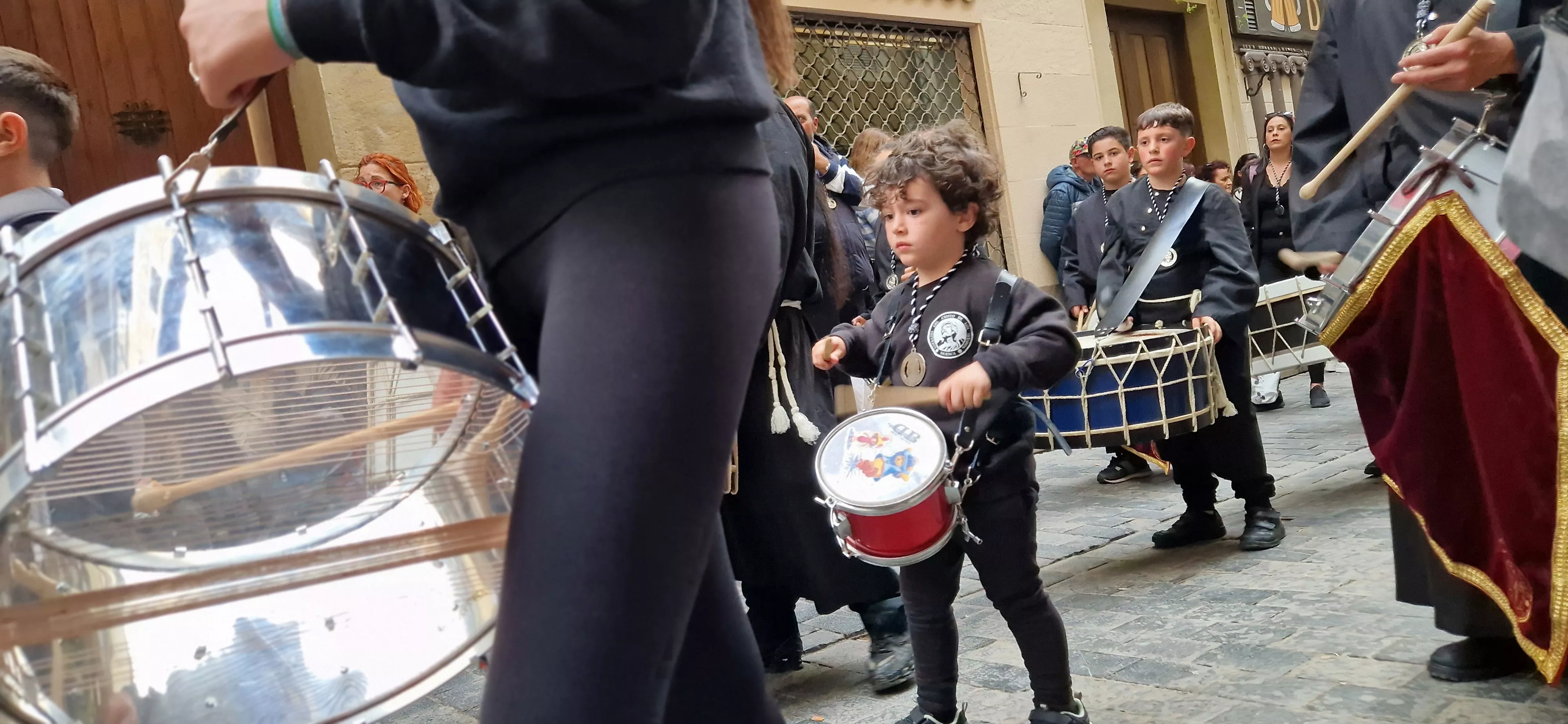 Procesión del Santo Entierro de Huesca. Foto Myriam Martínez 