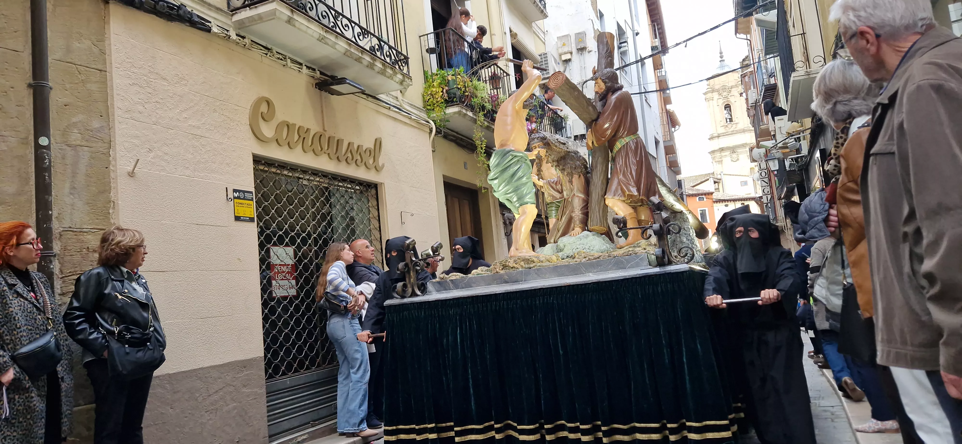 Procesión del Santo Entierro de Huesca. Foto Myriam Martínez 