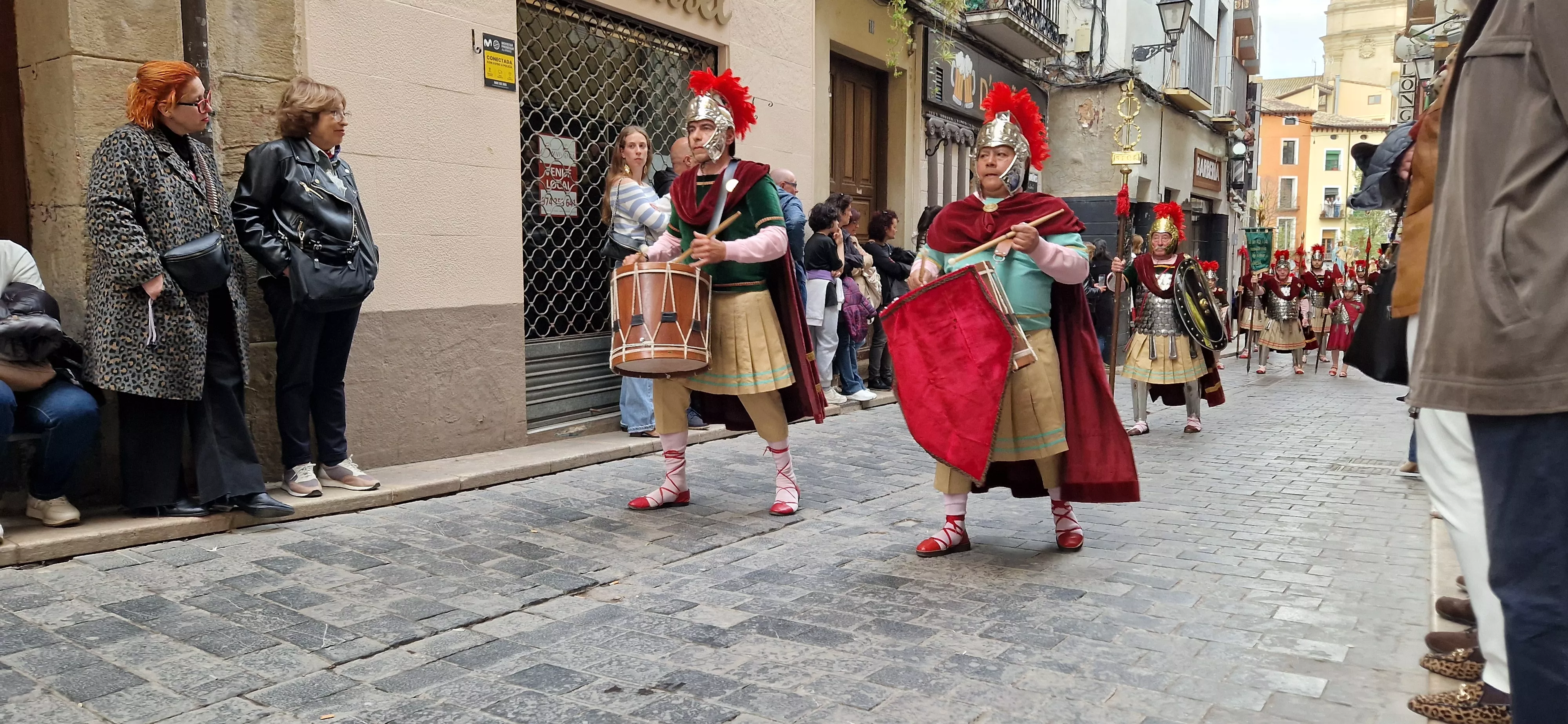 Procesión del Santo Entierro de Huesca. Foto Myriam Martínez 