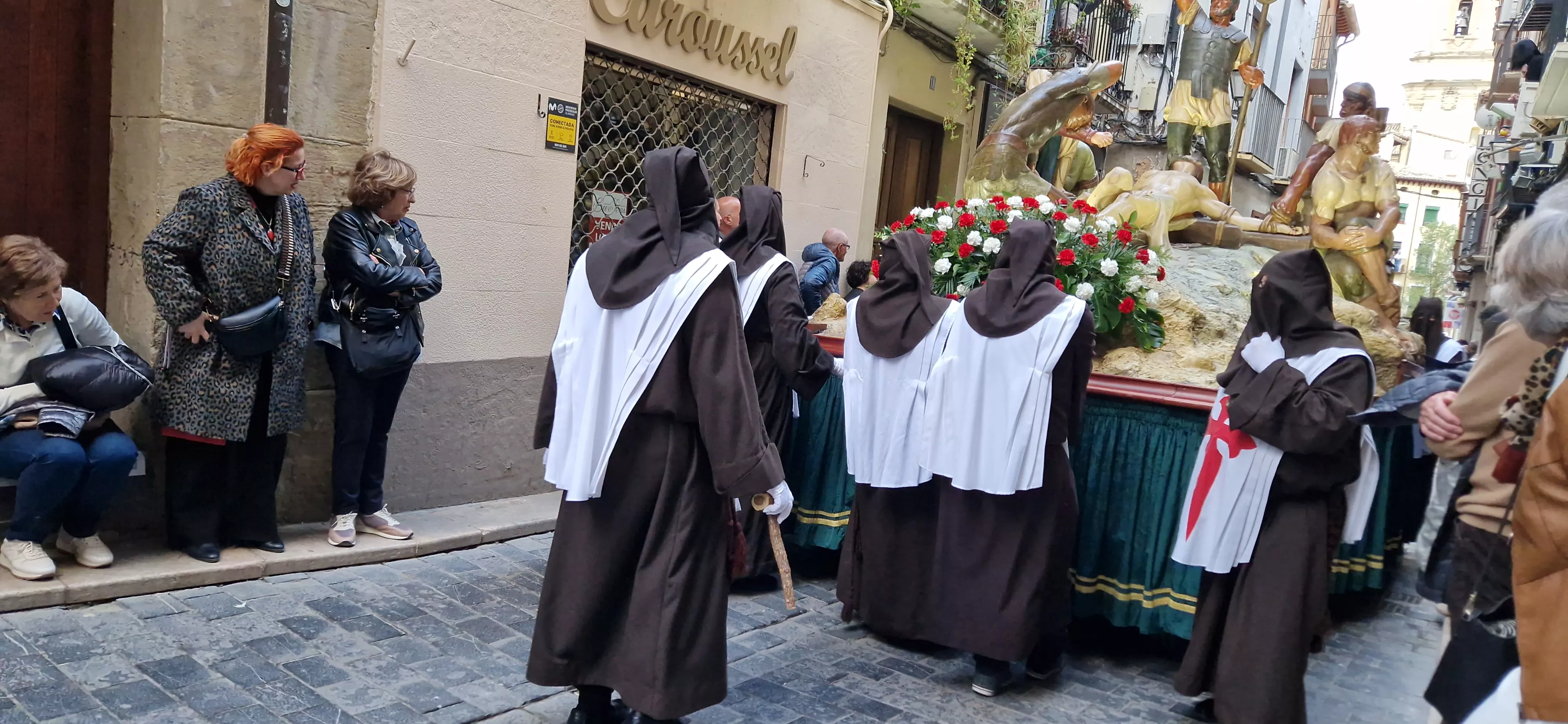 Procesión del Santo Entierro de Huesca. Foto Myriam Martínez 