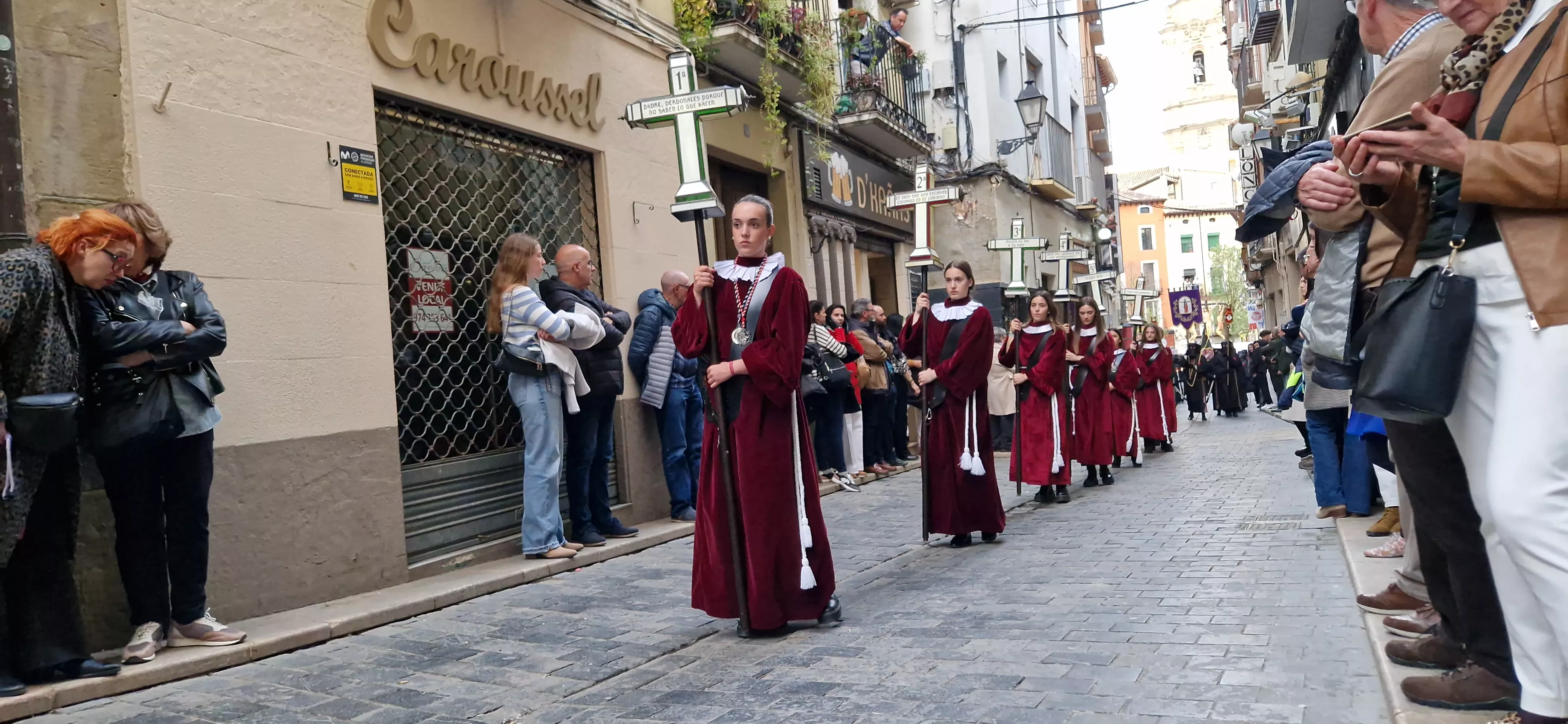 Procesión del Santo Entierro de Huesca. Foto Myriam Martínez 