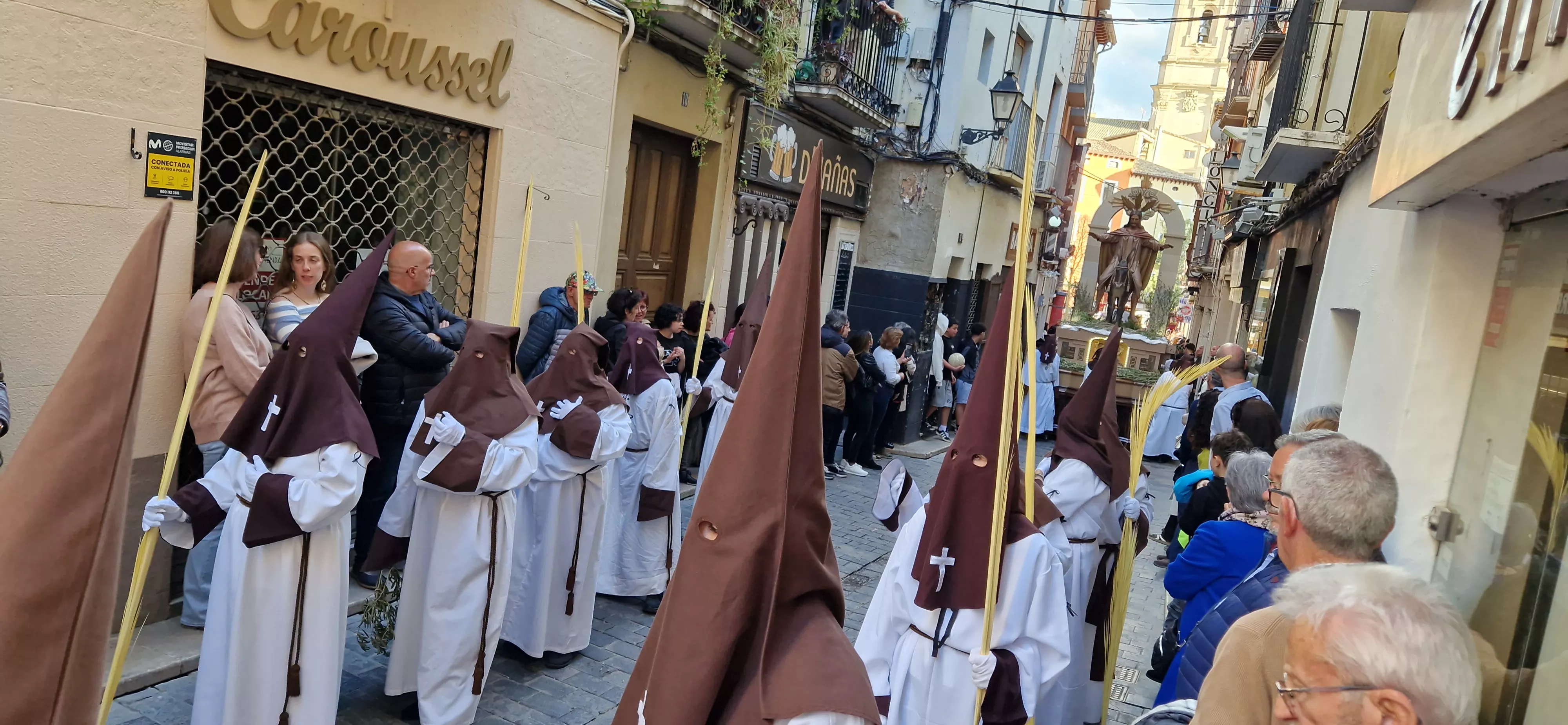 Procesión del Santo Entierro de Huesca. Foto Myriam Martínez 
