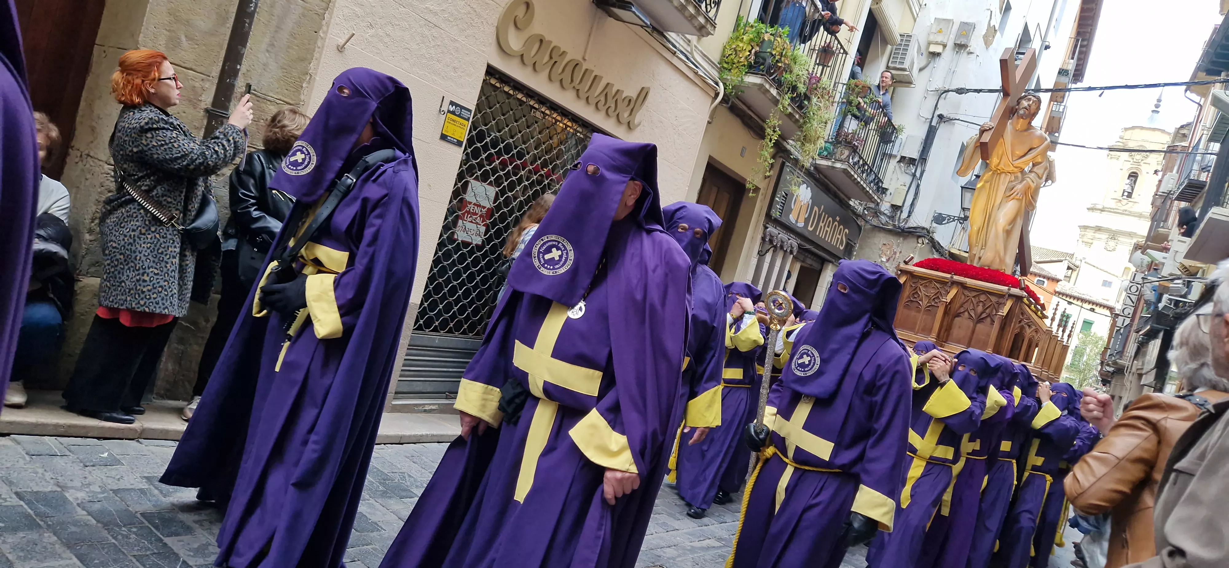 Procesión del Santo Entierro de Huesca. Foto Myriam Martínez 