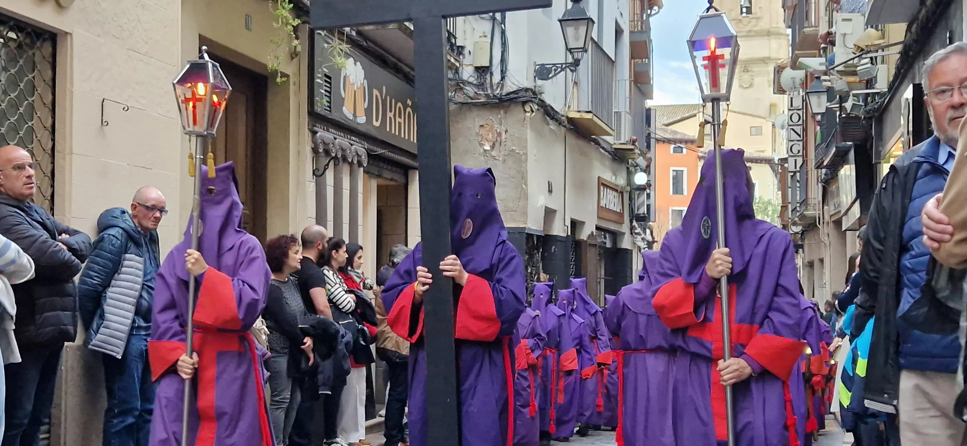 Procesión del Santo Entierro de Huesca. Foto Myriam Martínez 