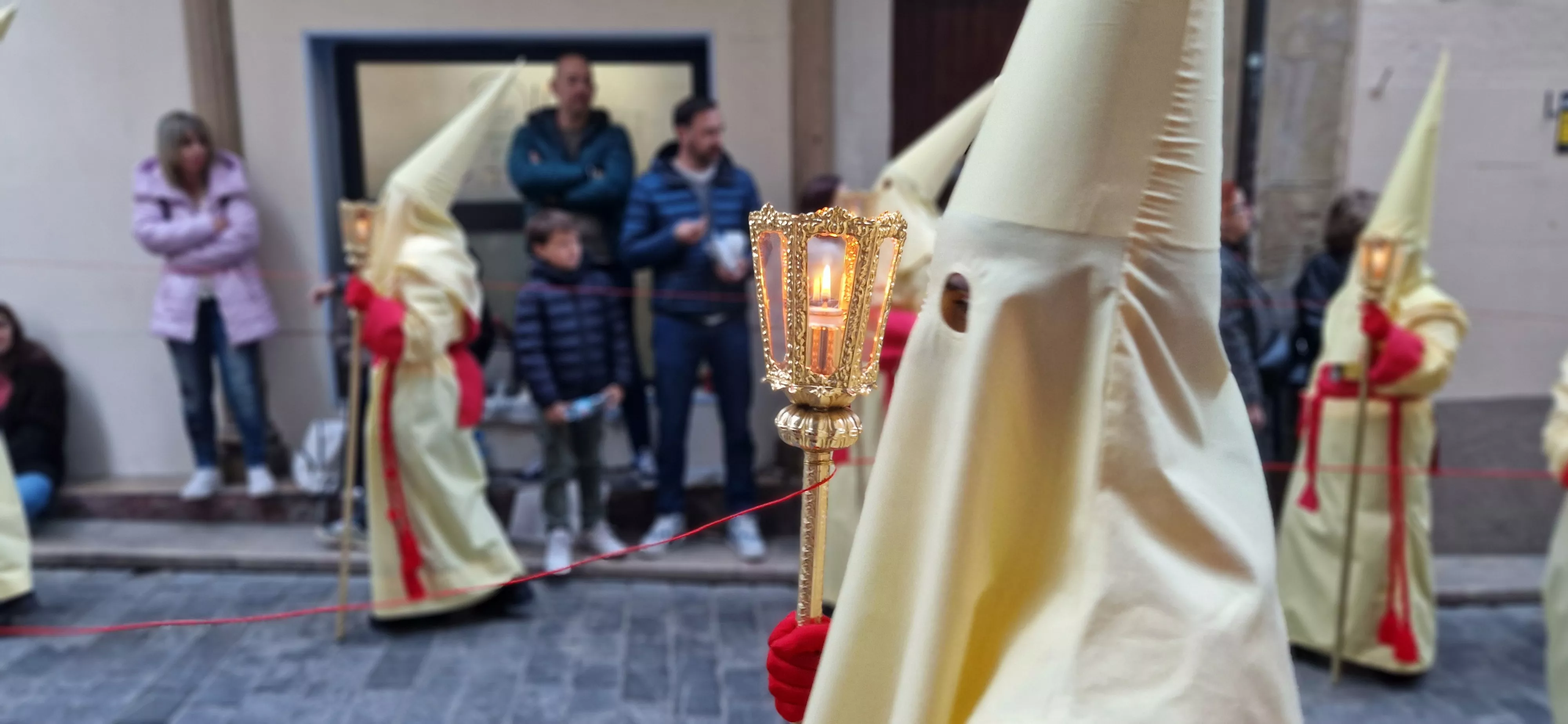 Procesión del Santo Entierro de Huesca. Foto Myriam Martínez 