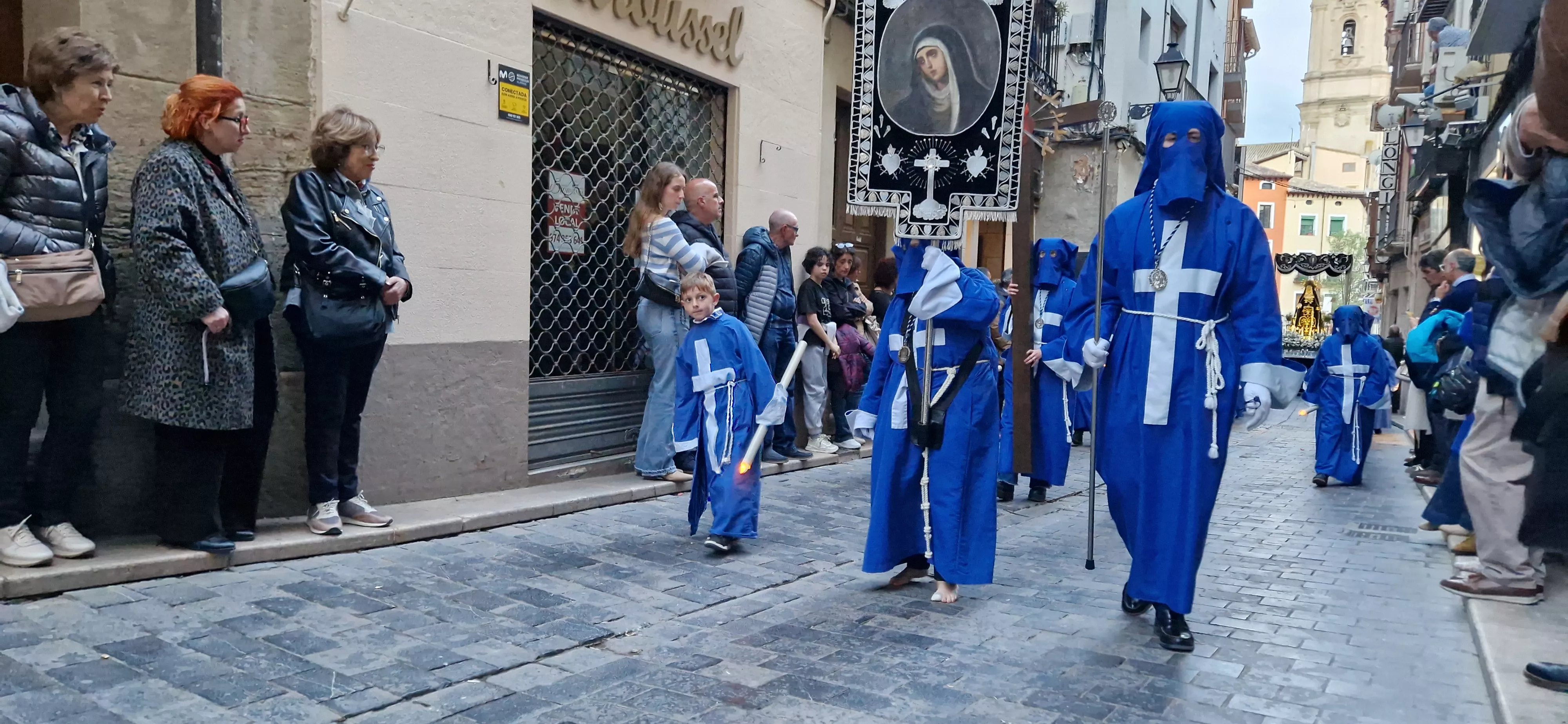 Procesión del Santo Entierro de Huesca. Foto Myriam Martínez 