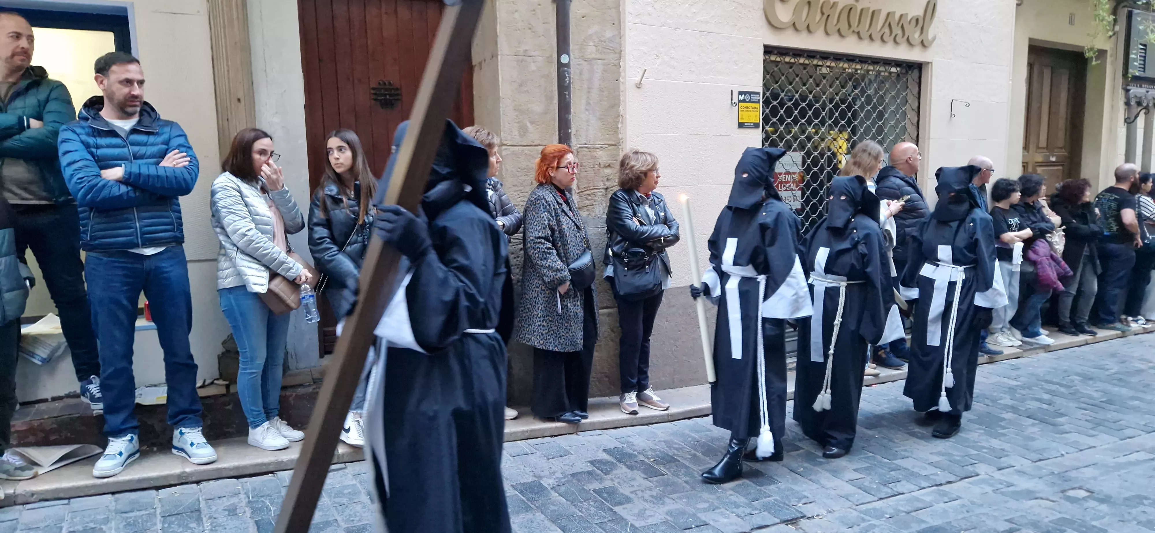 Procesión del Santo Entierro de Huesca. Foto Myriam Martínez 