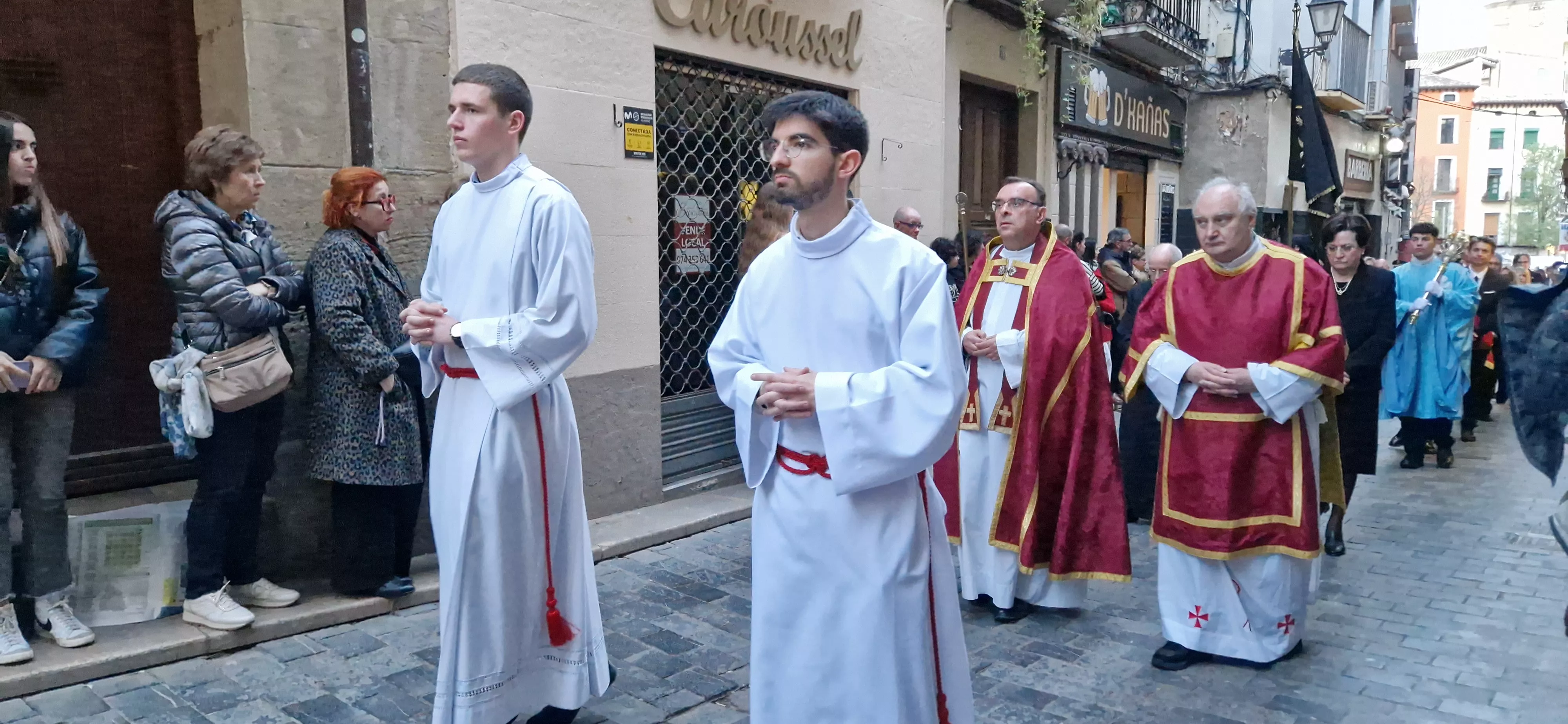 Procesión del Santo Entierro de Huesca. Foto Myriam Martínez 