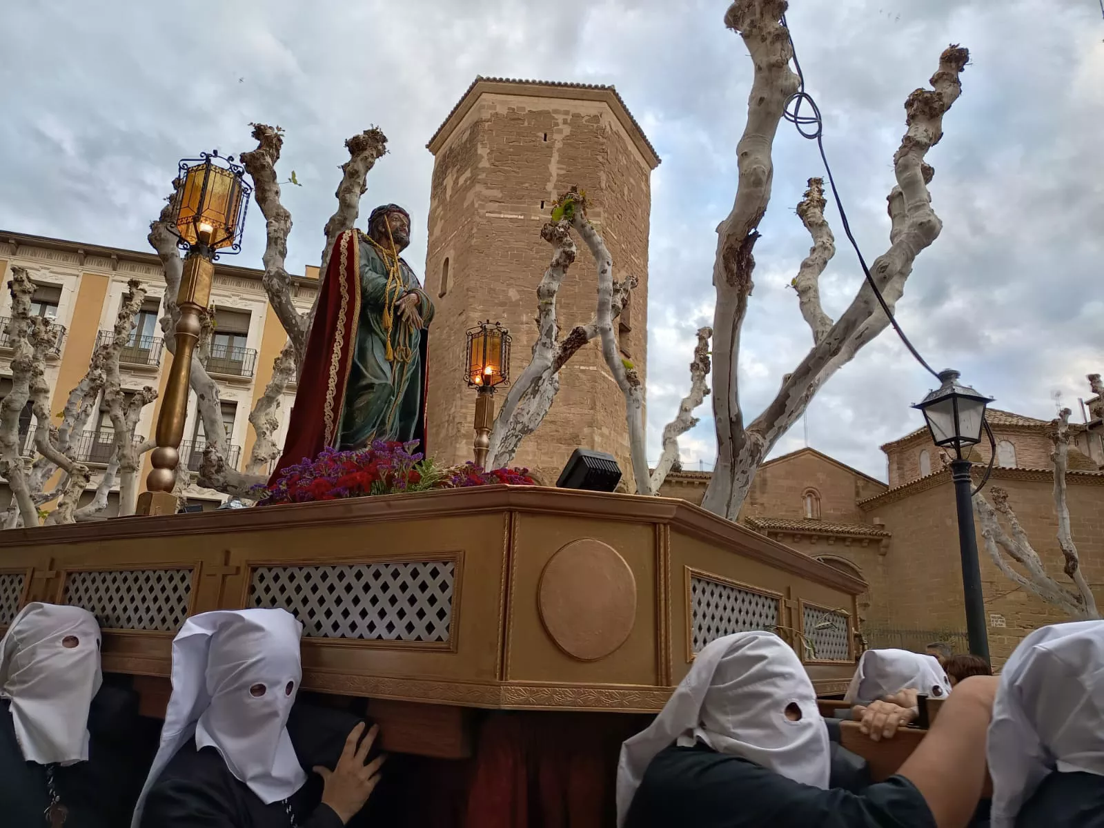 Procesión del Santo Entierro de Huesca. Foto María José Sampietro