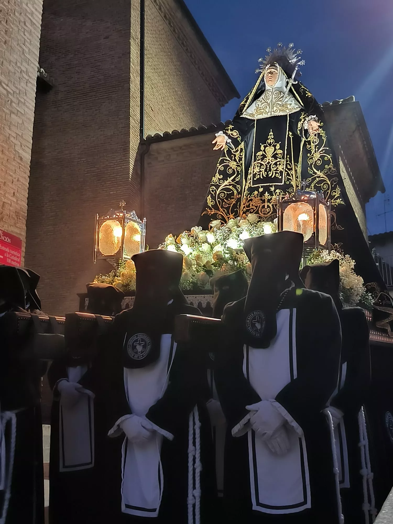 Procesión del Santo Entierro de Barbastro. Foto Diócesis de Barbastro-Monzón 