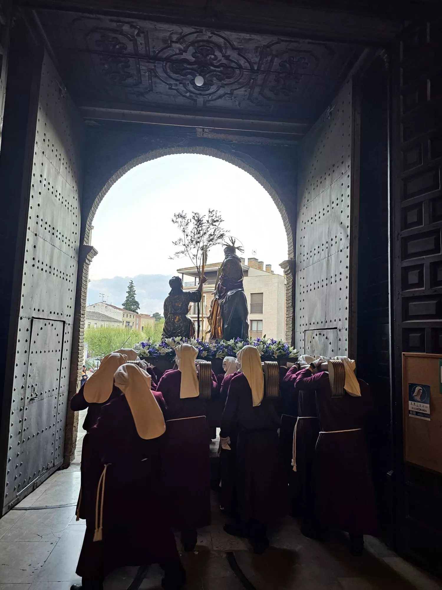 Procesión del Santo Entierro de Barbastro. Foto José Luis Villar. Junta Coordinadora de Cofradías de Barbastro