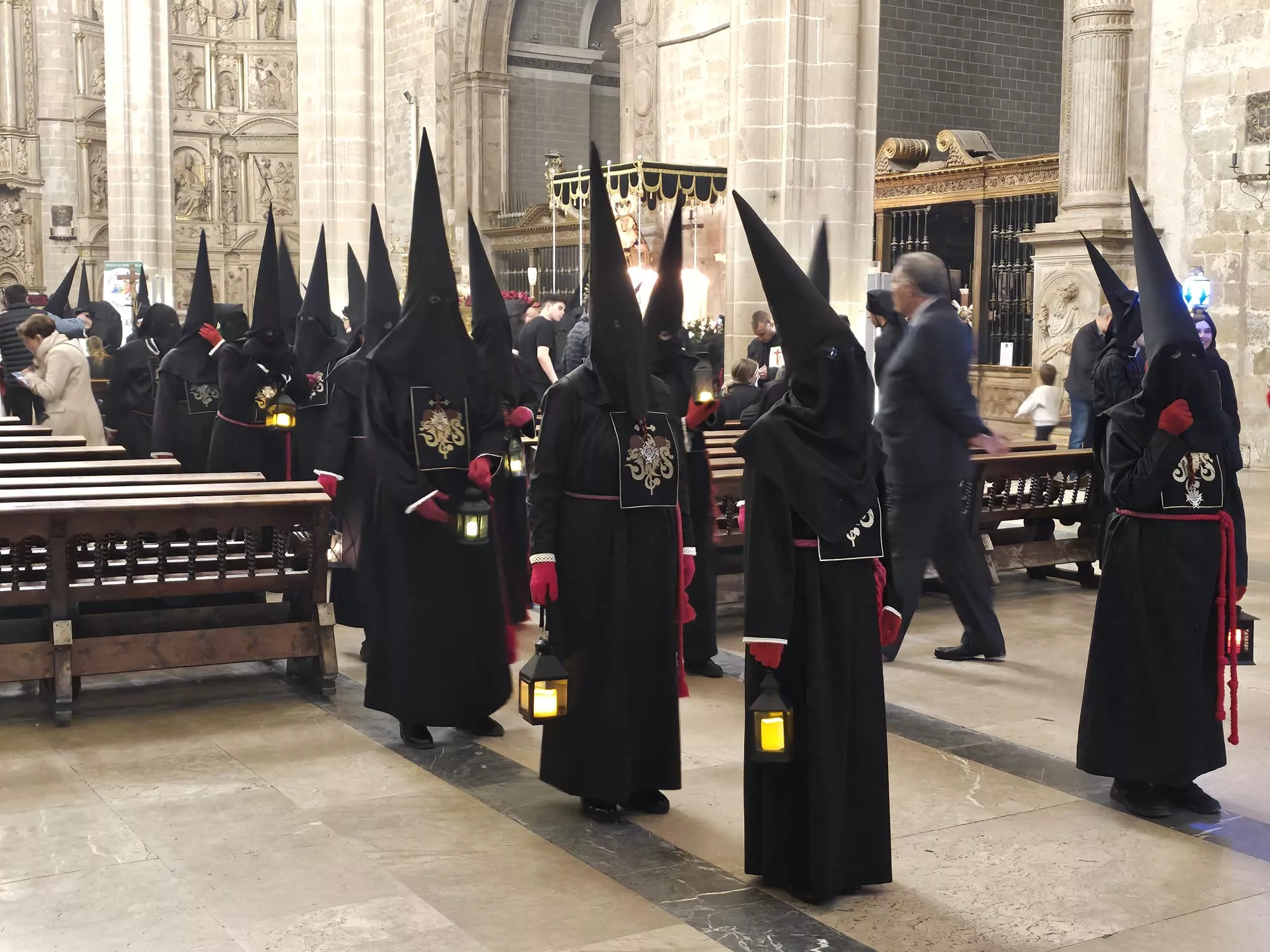 Procesión del Santo Entierro de Barbastro. Foto José Luis Villar. Junta Coordinadora de Cofradías de Barbastro