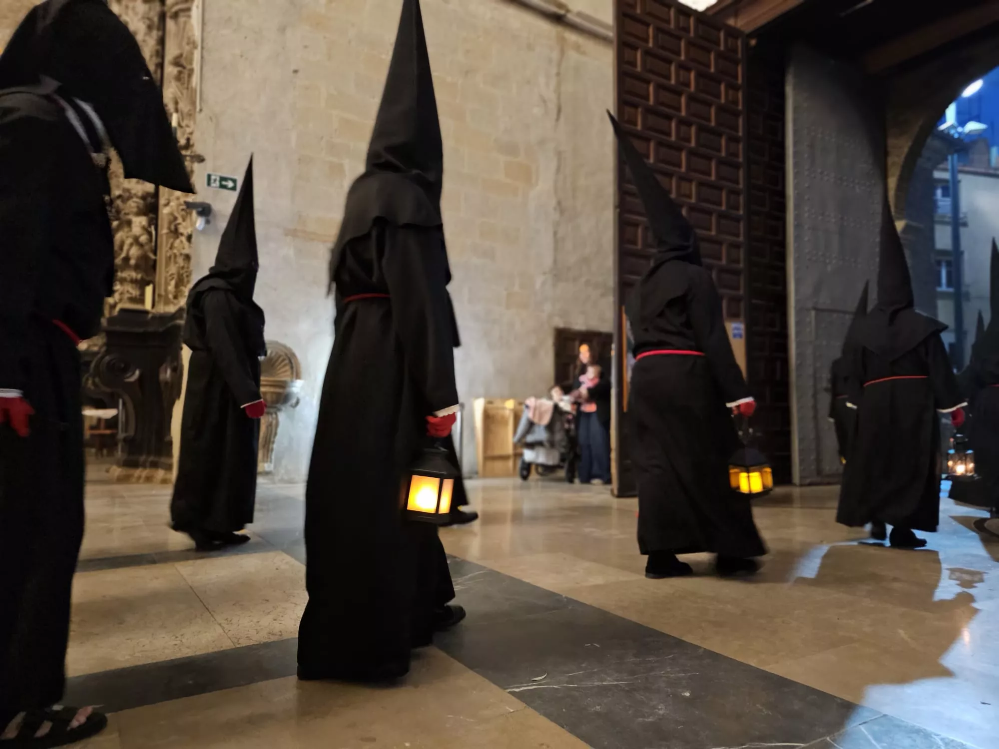Procesión del Santo Entierro de Barbastro. Foto José Luis Villar. Junta Coordinadora de Cofradías de Barbastro