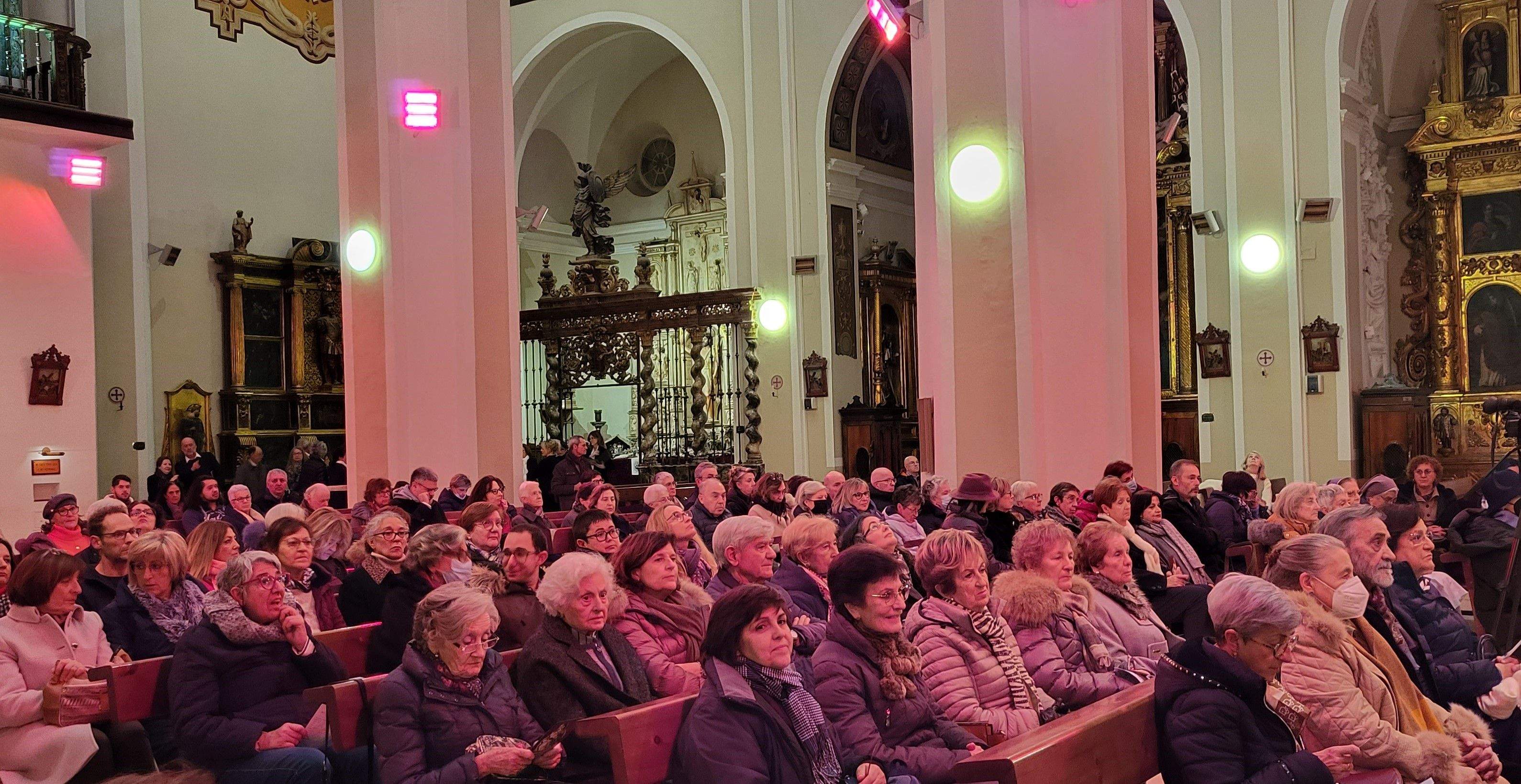 Concierto de María de la O y Navidad en la iglesia de San Lorenzo
