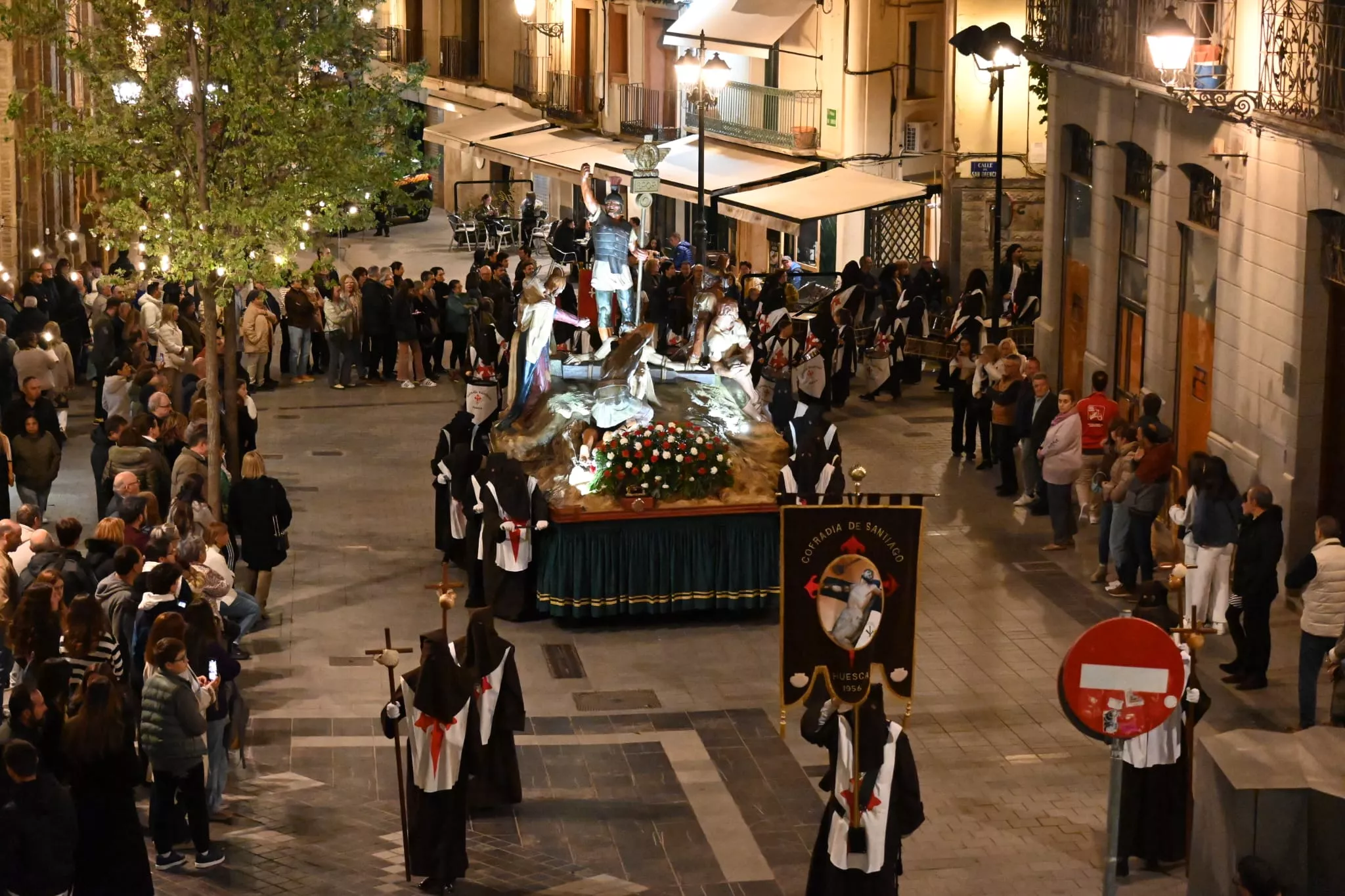 Procesión del Santo Entierro de Huesca. Foto Carlos Jalle Añaños