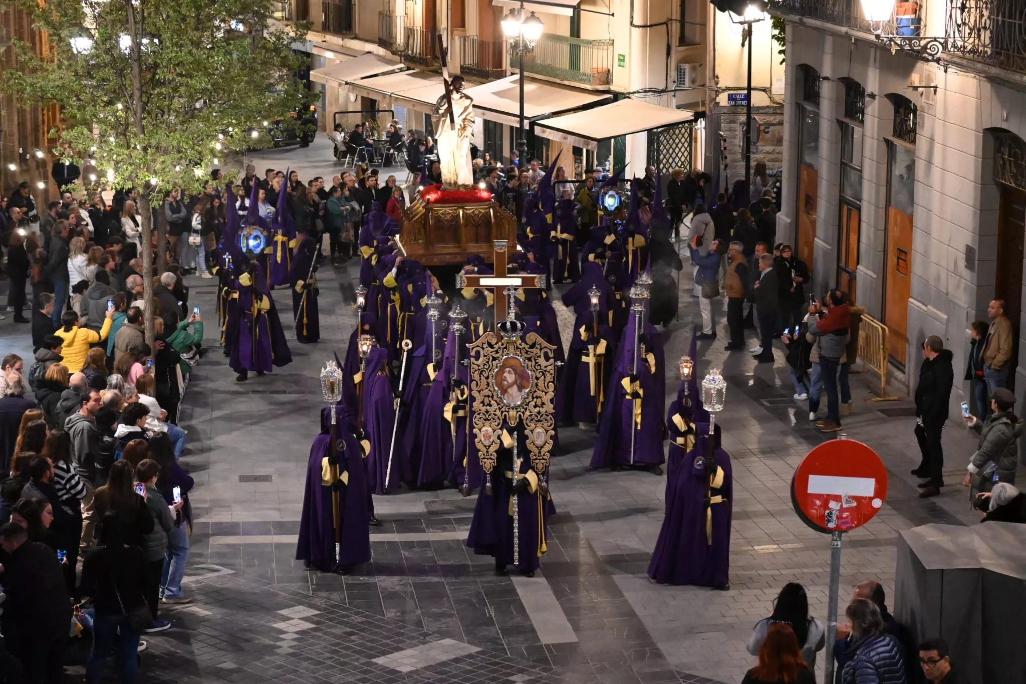 Procesión del Santo Entierro de Huesca. Foto Carlos Jalle Añaños