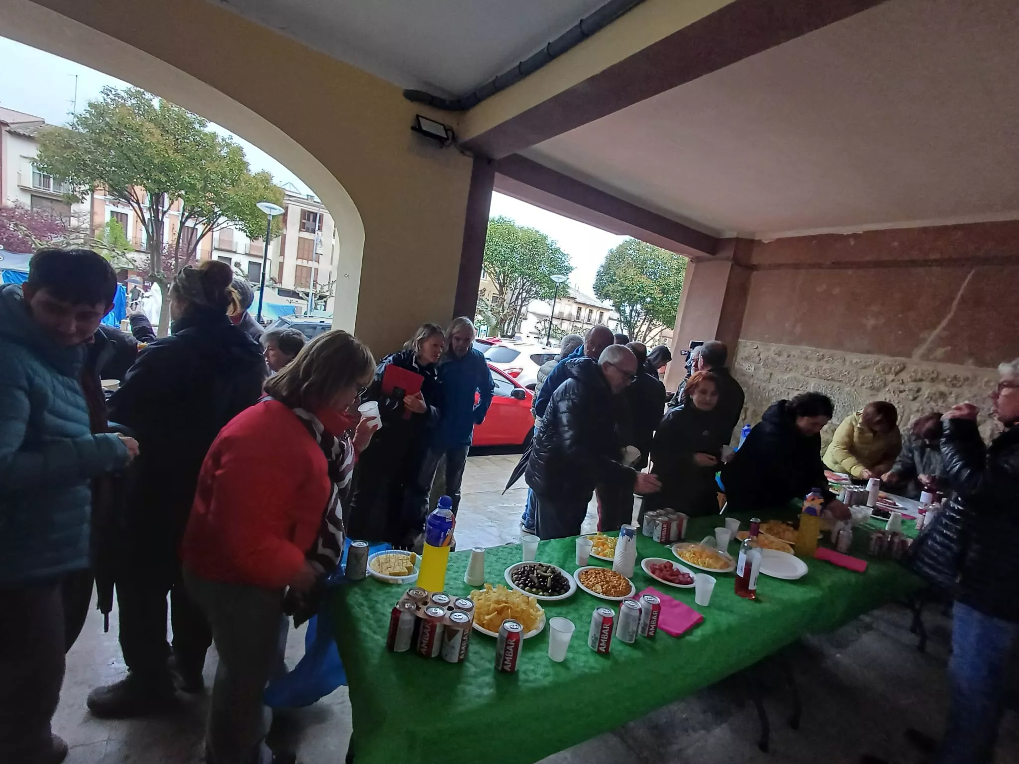Concentración en Ayerbe por la sanidad rural. Foto SOS Sanidad Rural Huesca