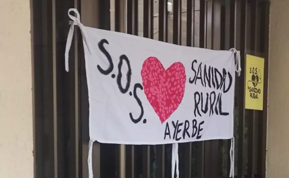 Concentración en Ayerbe por la sanidad rural. Foto SOS Sanidad Rural Huesca