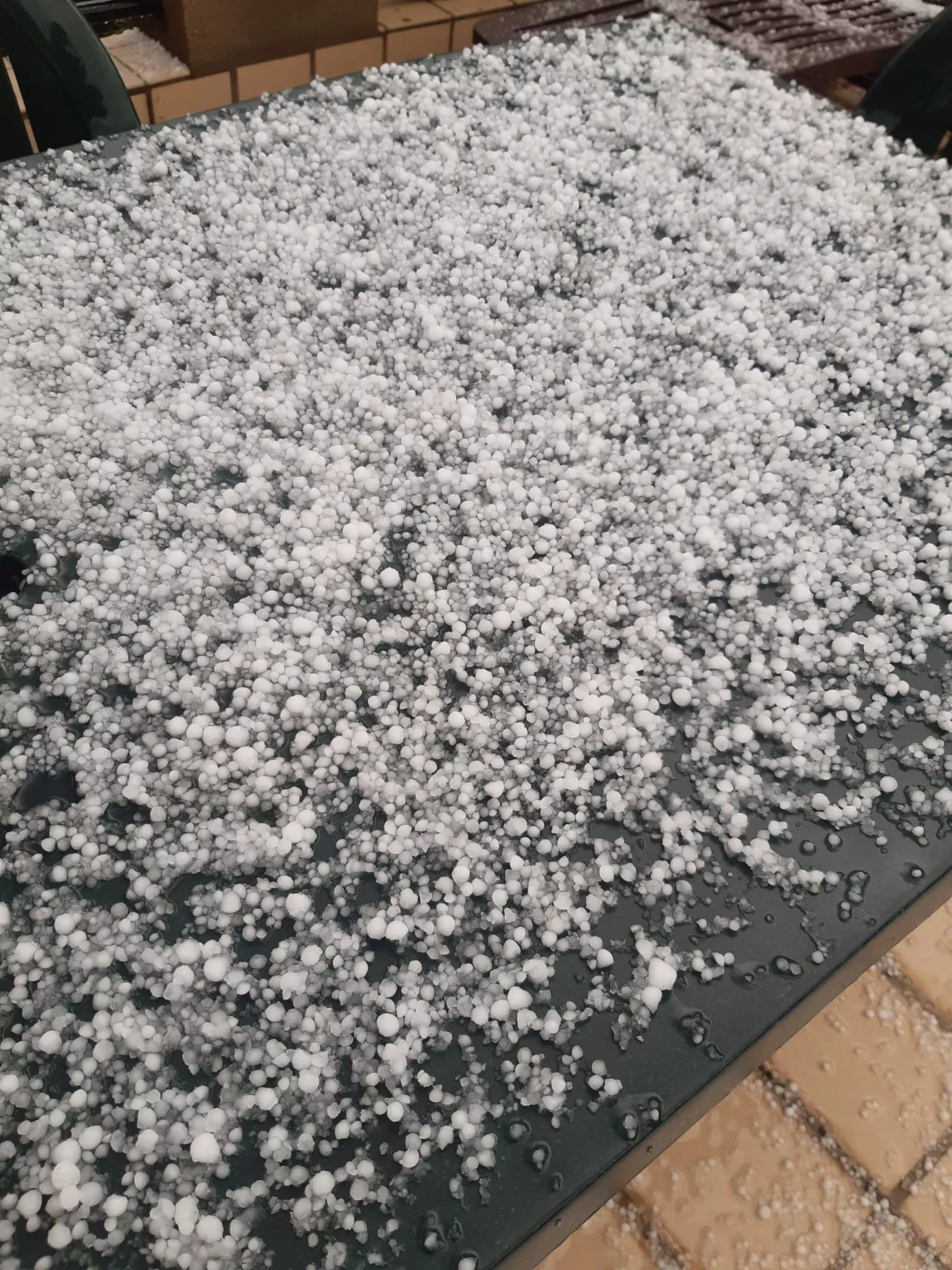 Granizo en Almudévar.