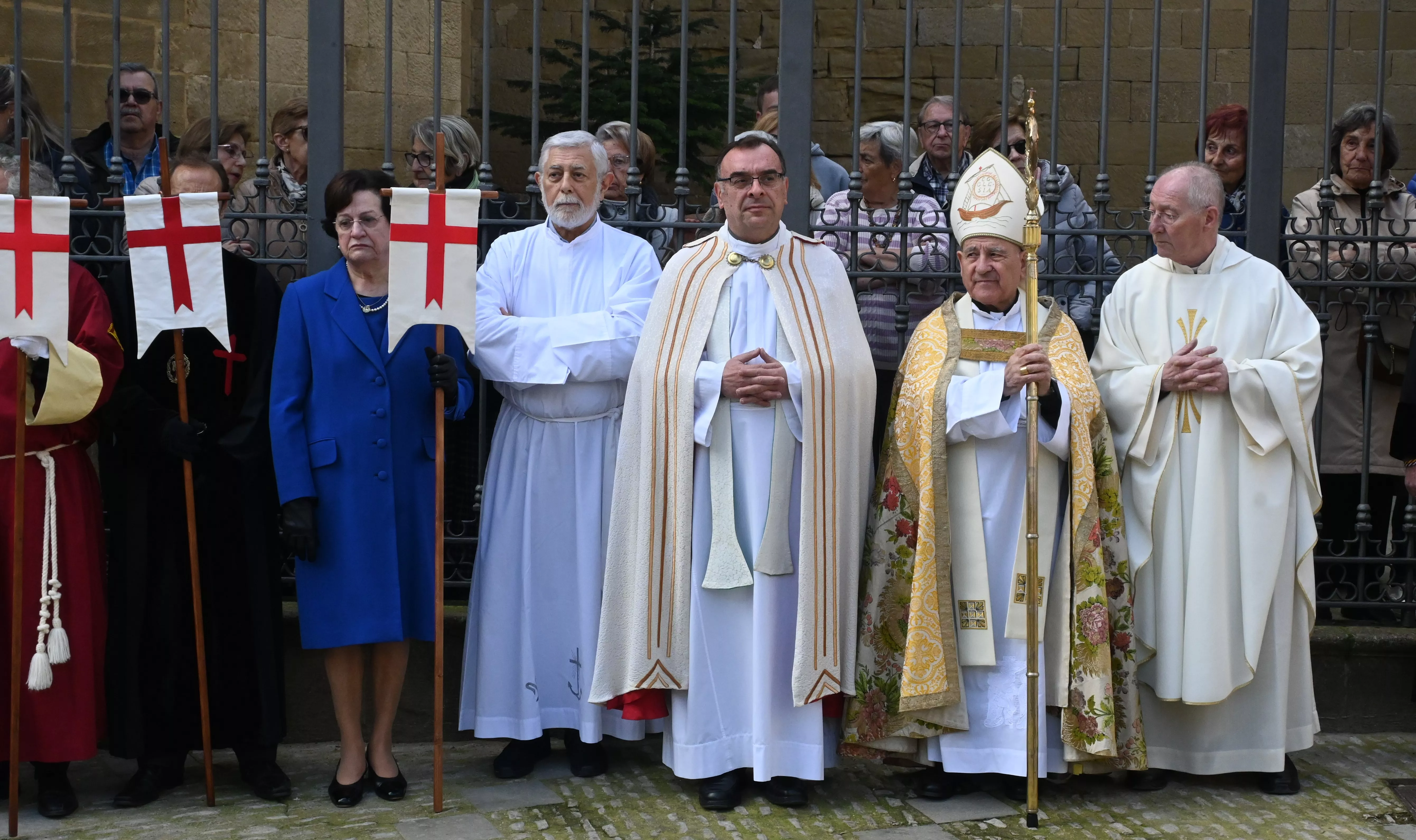 Procesión del Resucitado en Huesca. Foto Carlos Jalle