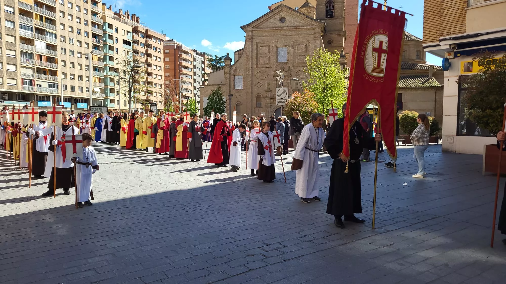 Procesión del Resucitado en Huesca. 
