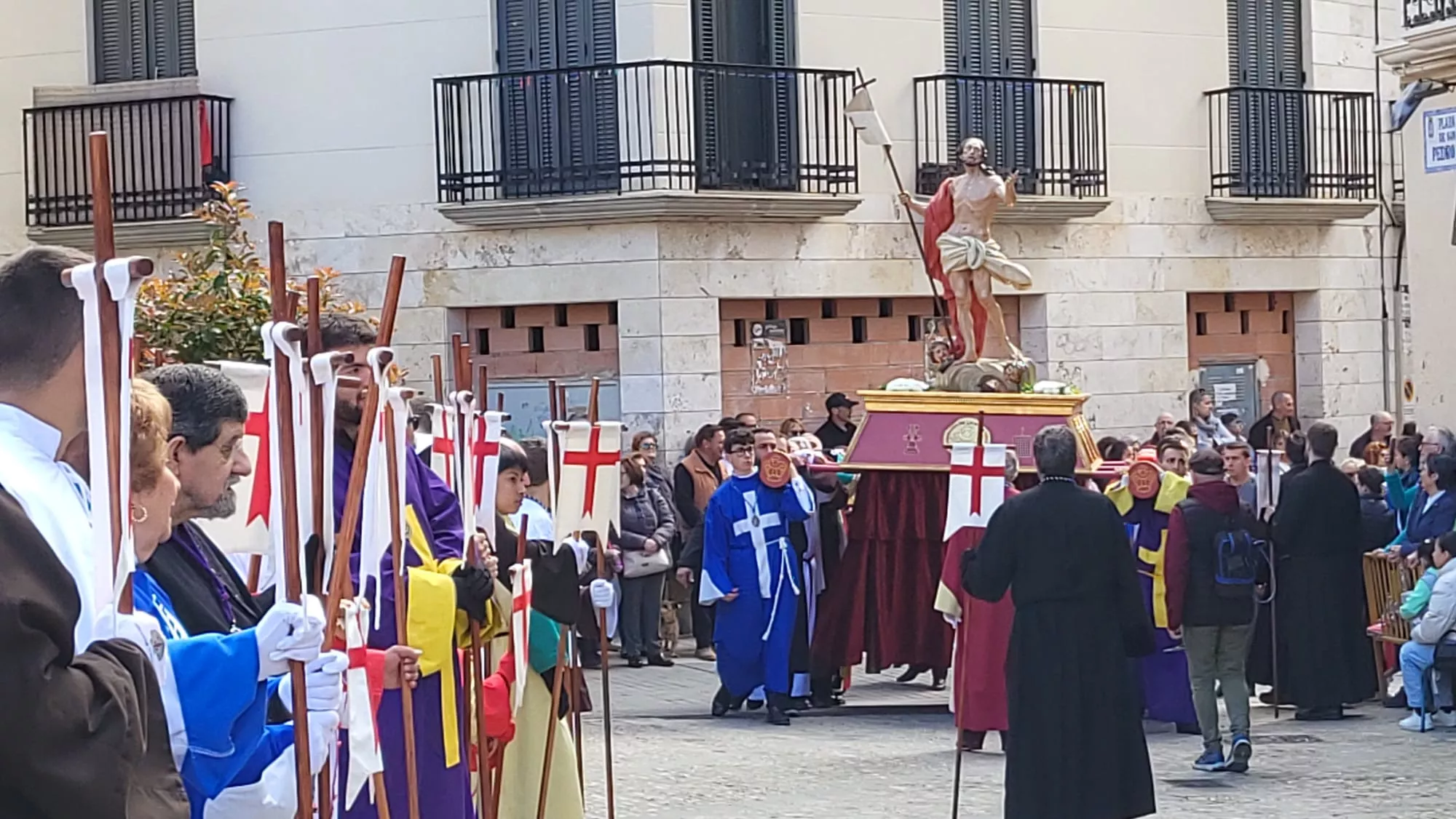 Procesión del Resucitado de la Semana Santa de Huesca Procesión del Resucitado de la Semana Santa de Huesca