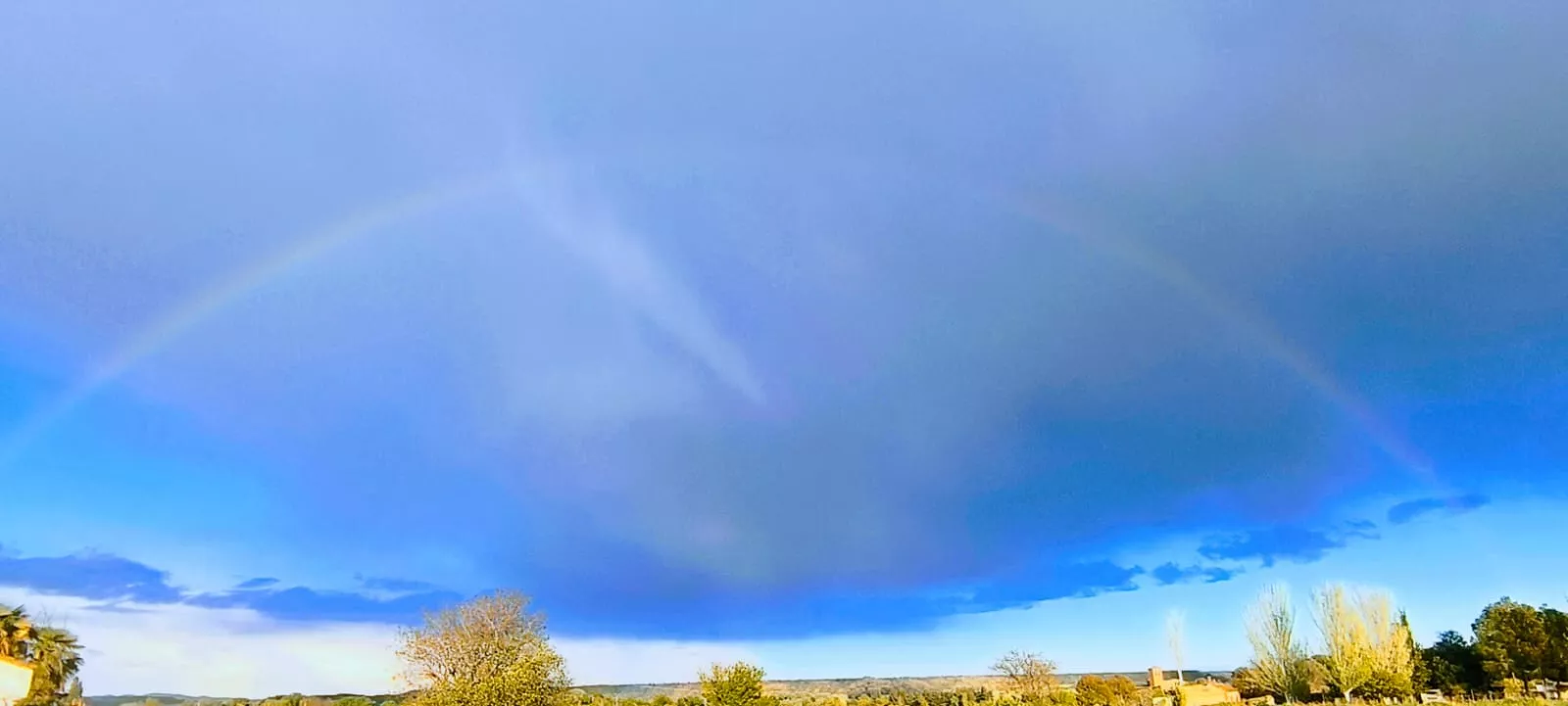 La Sierra de Guara quizá con la última nieve de la temporada. Foto Joaquín Santafé