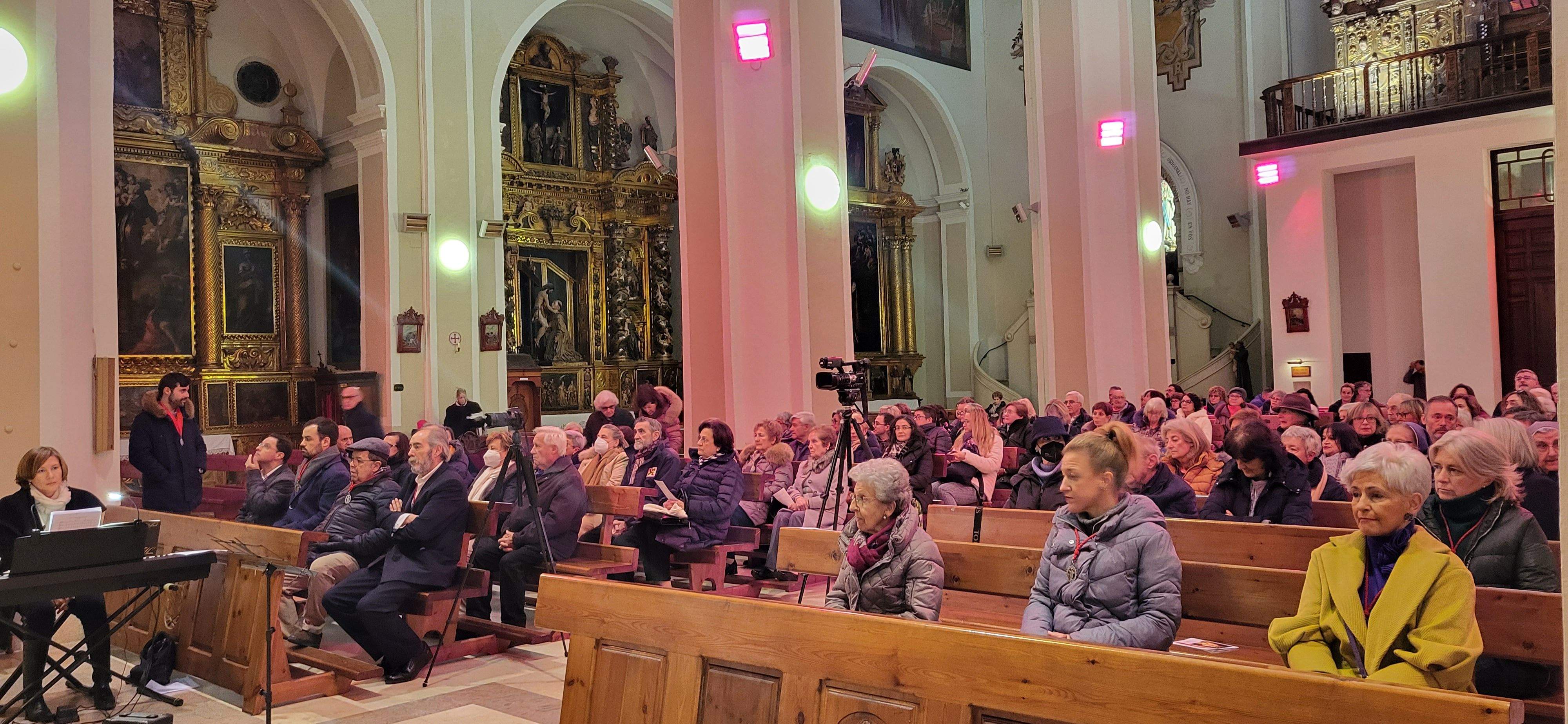 Concierto de María de la O y Navidad en la iglesia de San Lorenzo