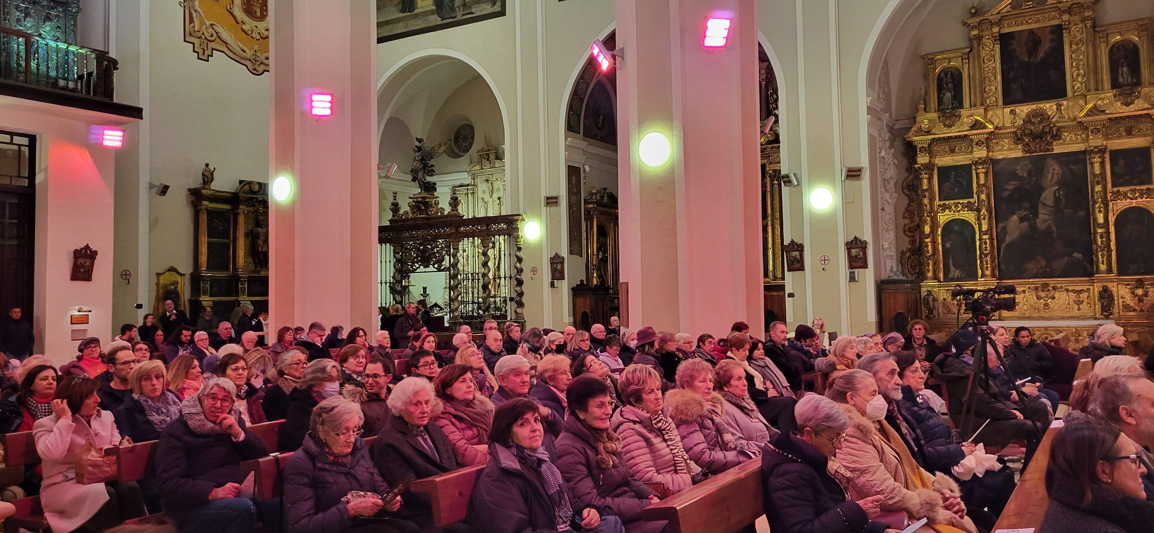 Concierto de María de la O y Navidad en la iglesia de San Lorenzo