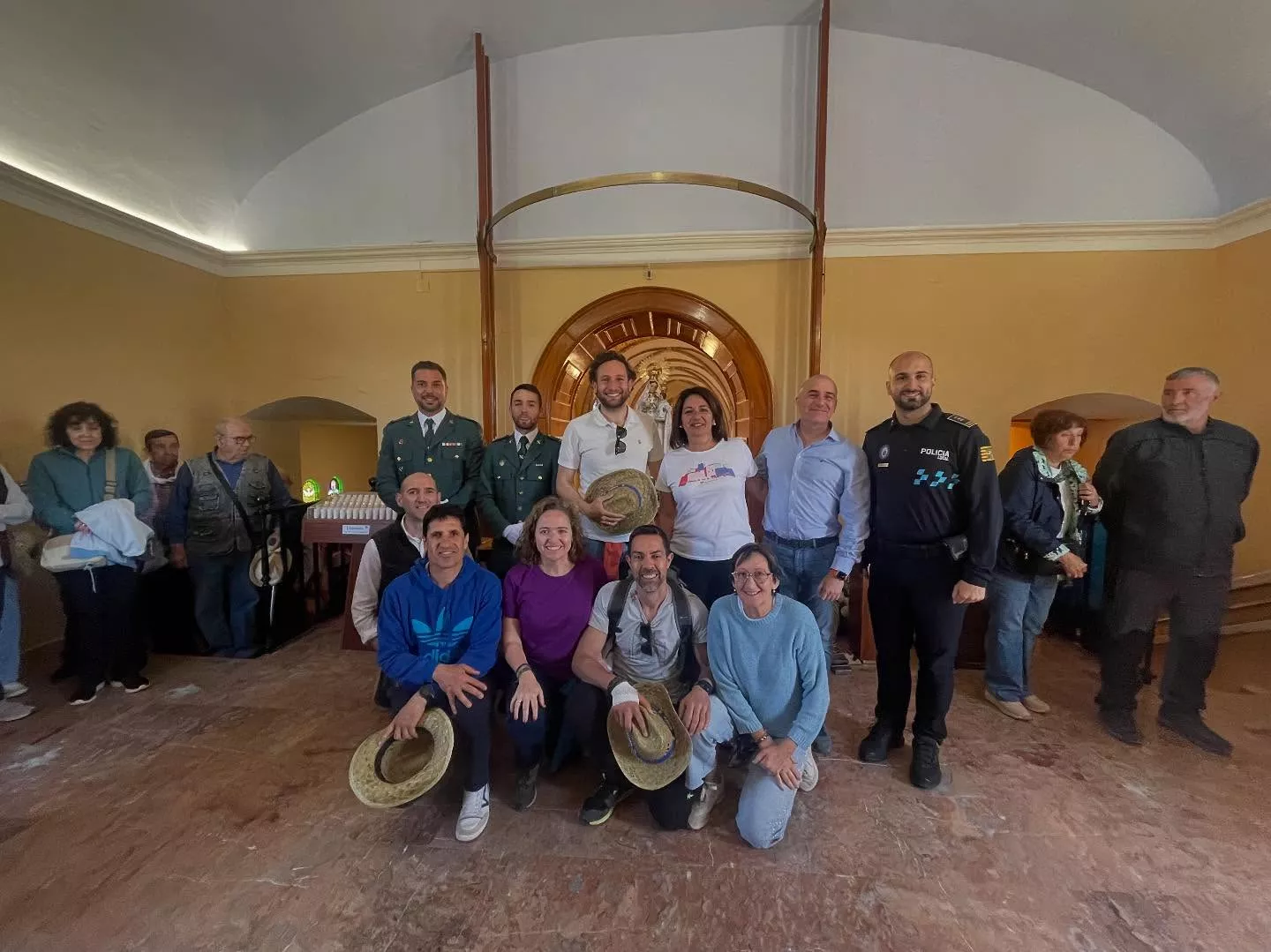 Celebración de la romería del Día de la Alegría en Monzón.