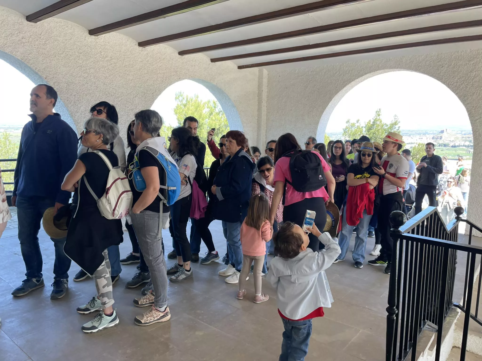 Celebración de la romería del Día de la Alegría en Monzón.