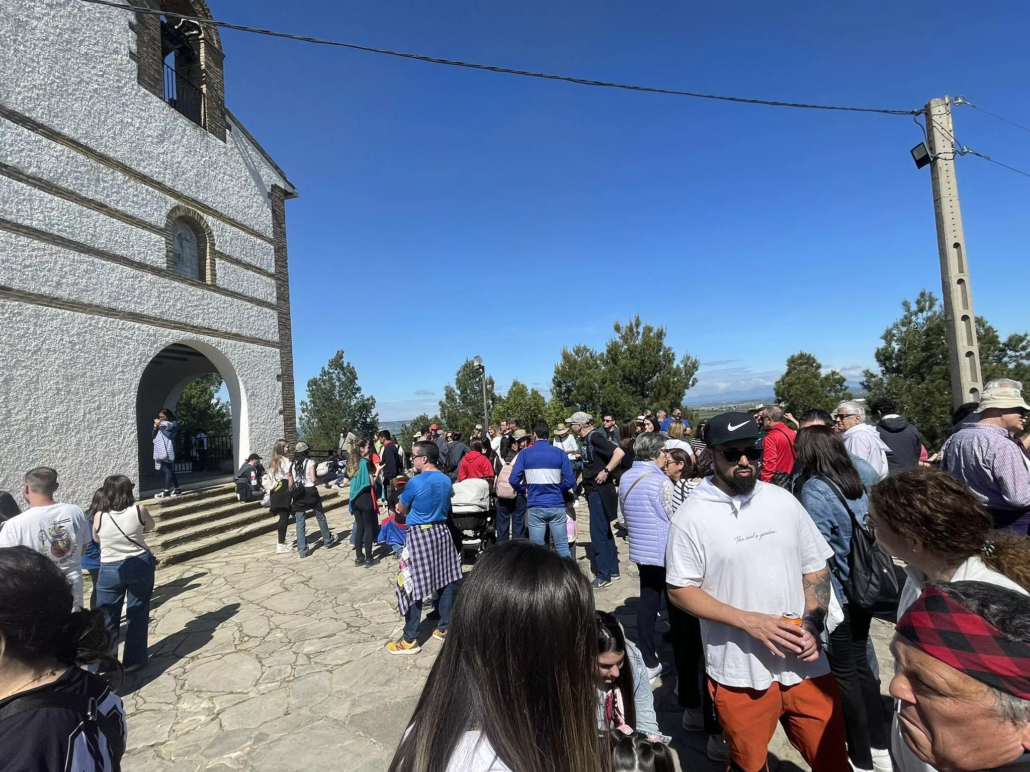 Celebración de la romería del Día de la Alegría en Monzón.