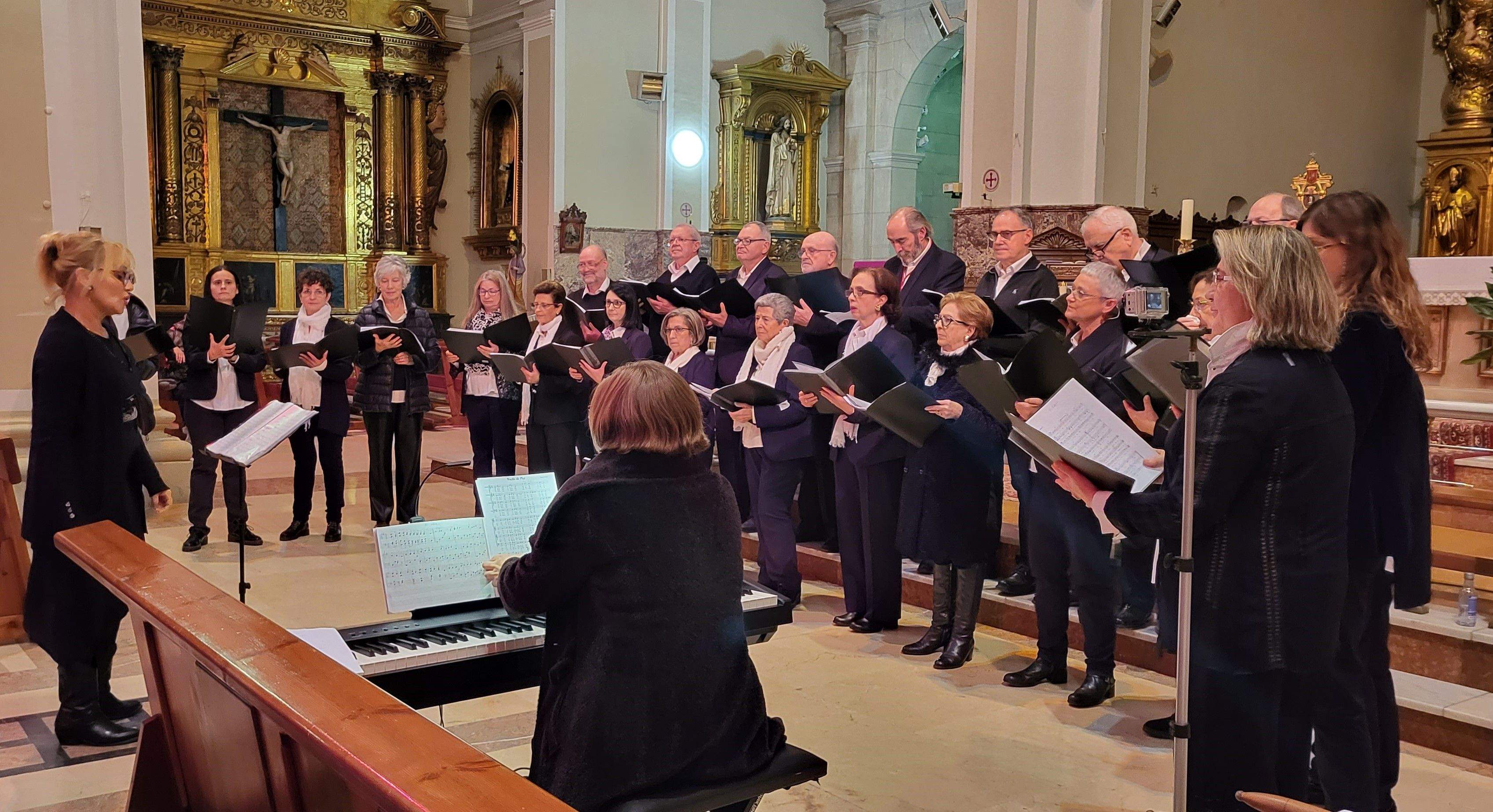 Concierto de María de la O y Navidad en la iglesia de San Lorenzo