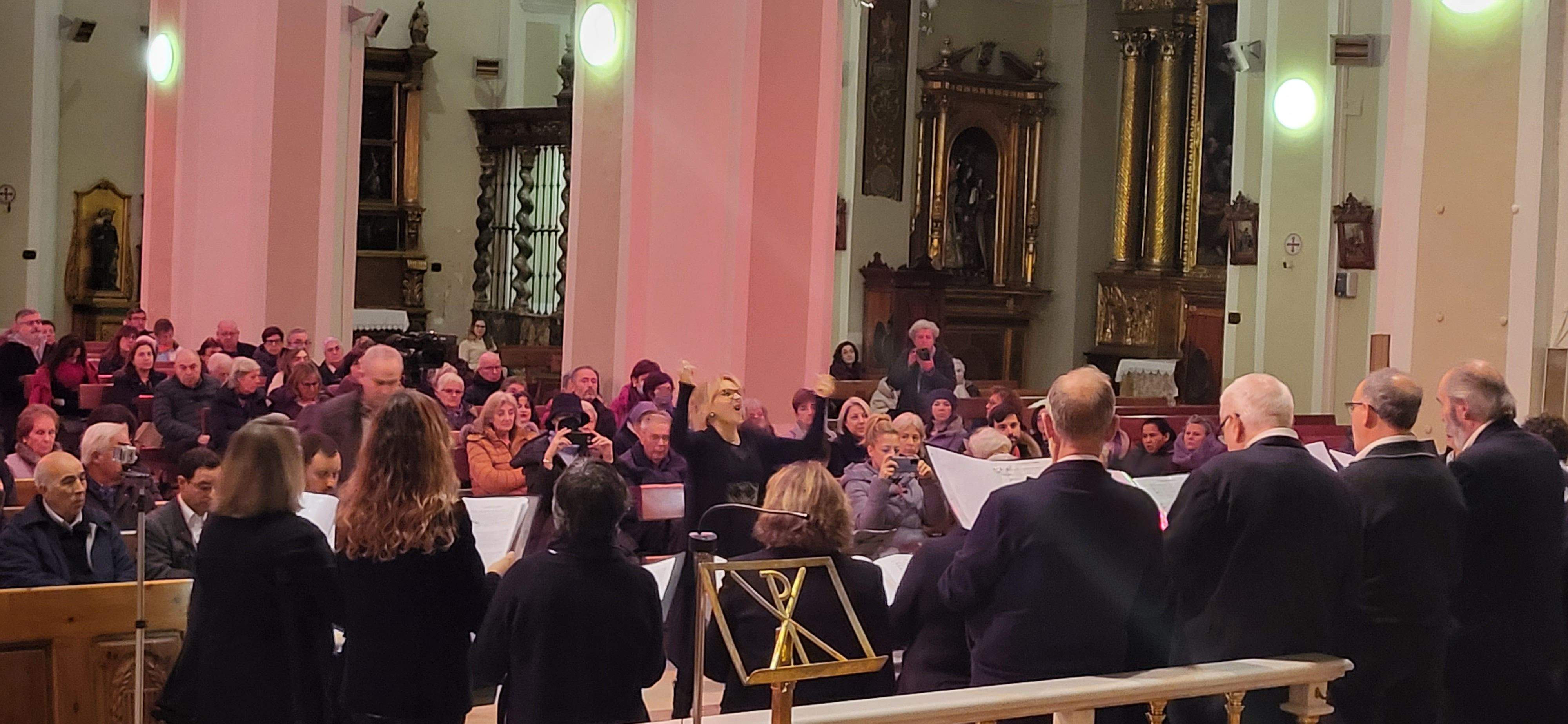 Concierto de María de la O y Navidad en la iglesia de San Lorenzo